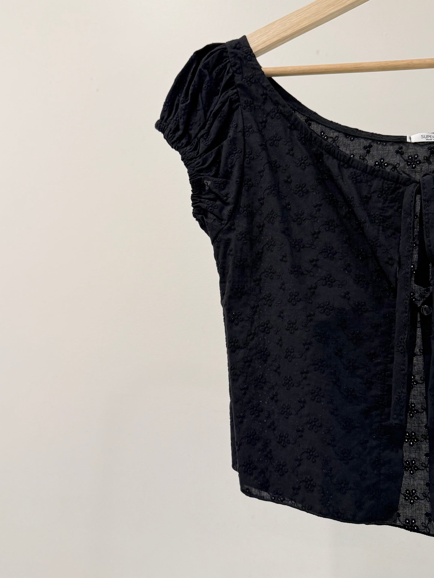 SING Eyelet shirt