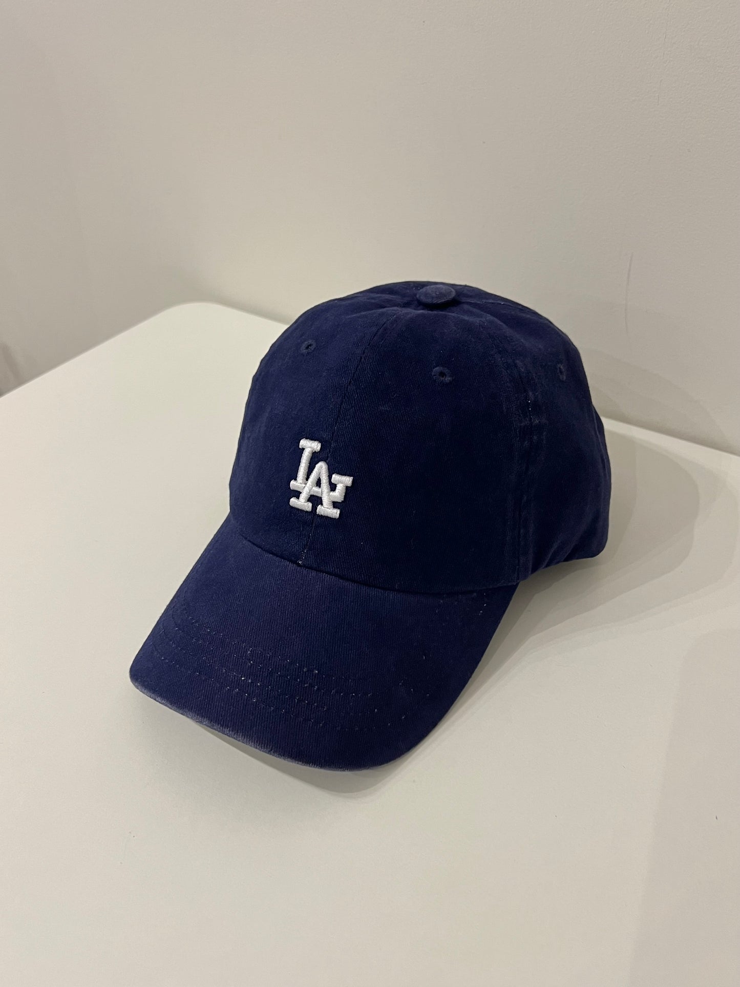 TENER LA cotton ball cap