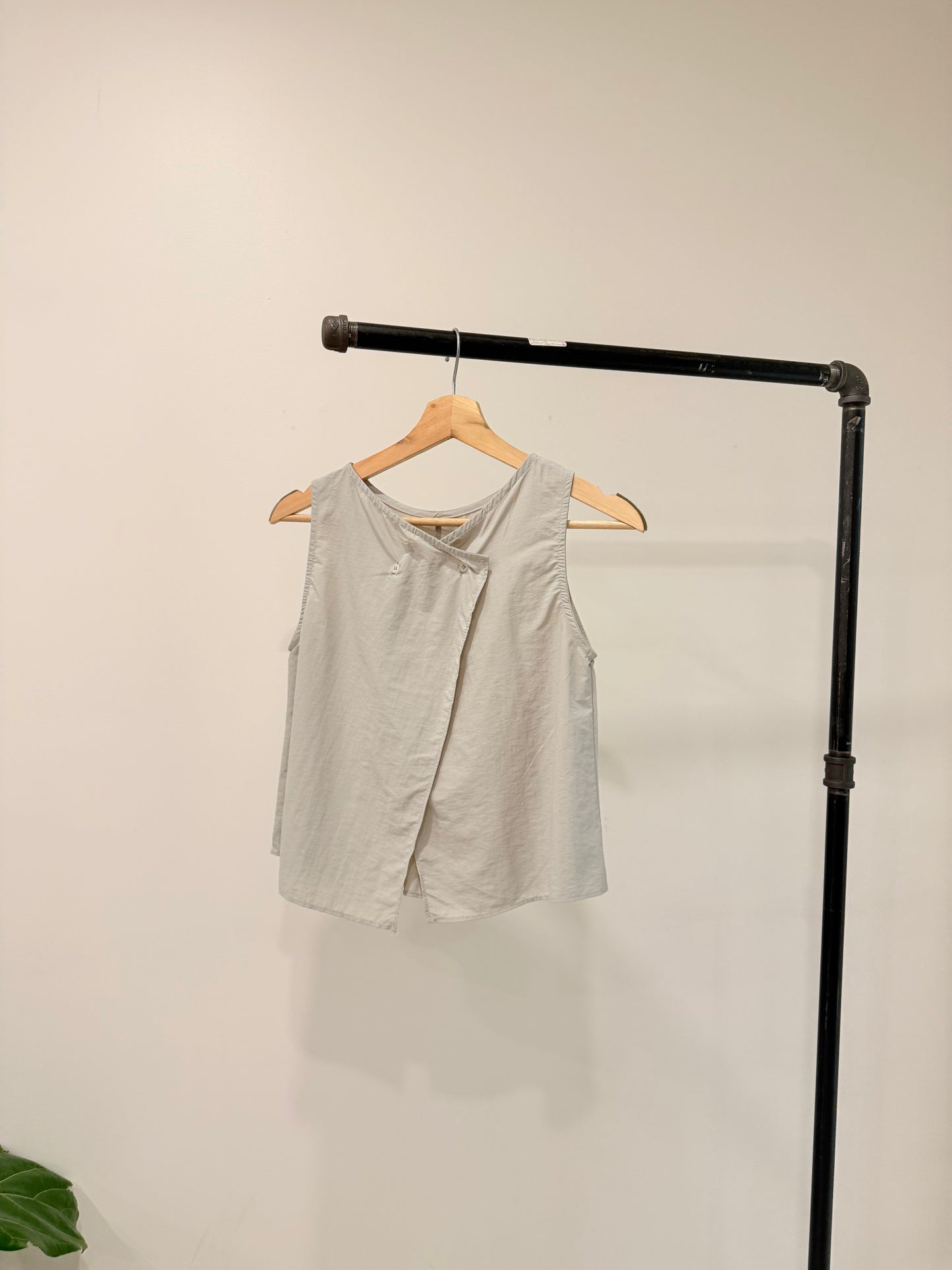 MONO Nylon backless top