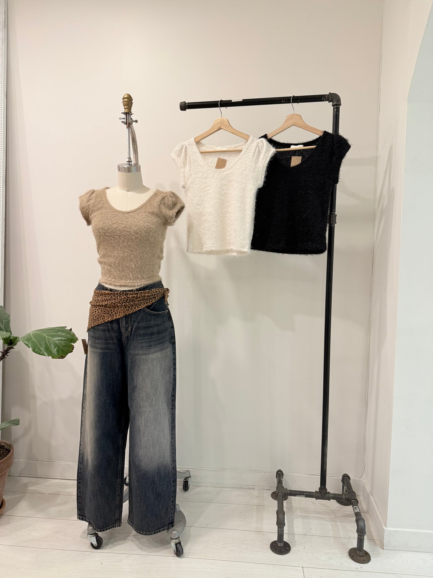 NICOLE Capped sleeve boucle top