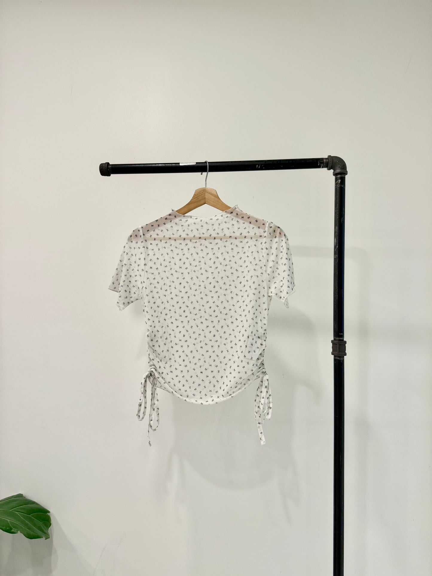JAYCE Bow mesh top