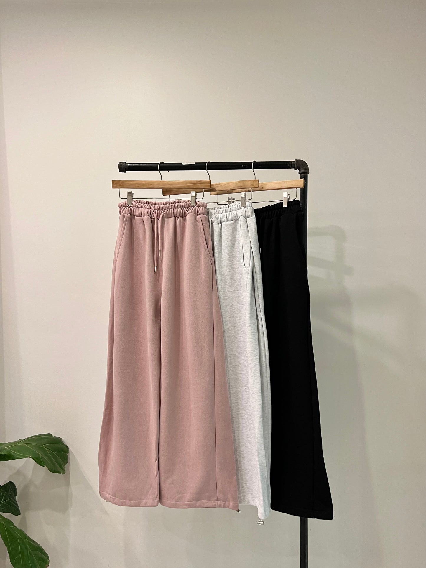 BARRE Wide-Legged Diagonal Seam Trackpants
