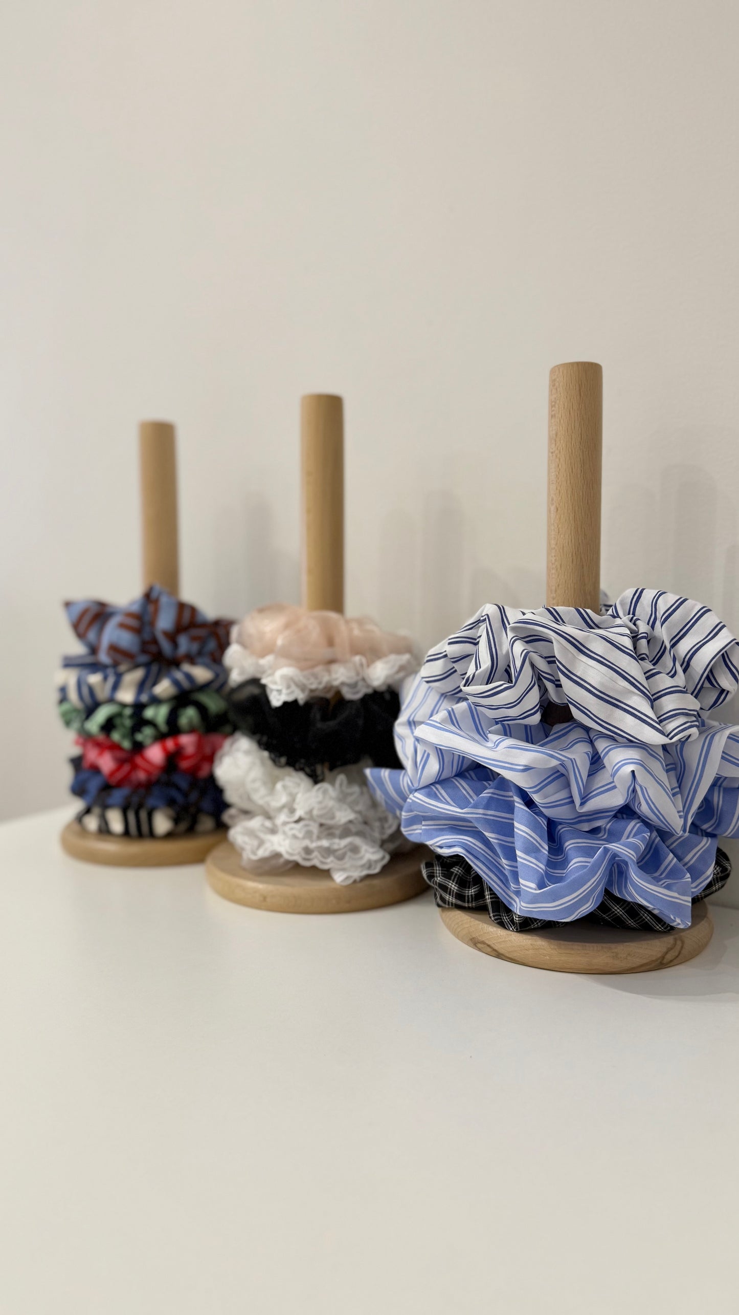 LINE Oversized stripe scrunchies