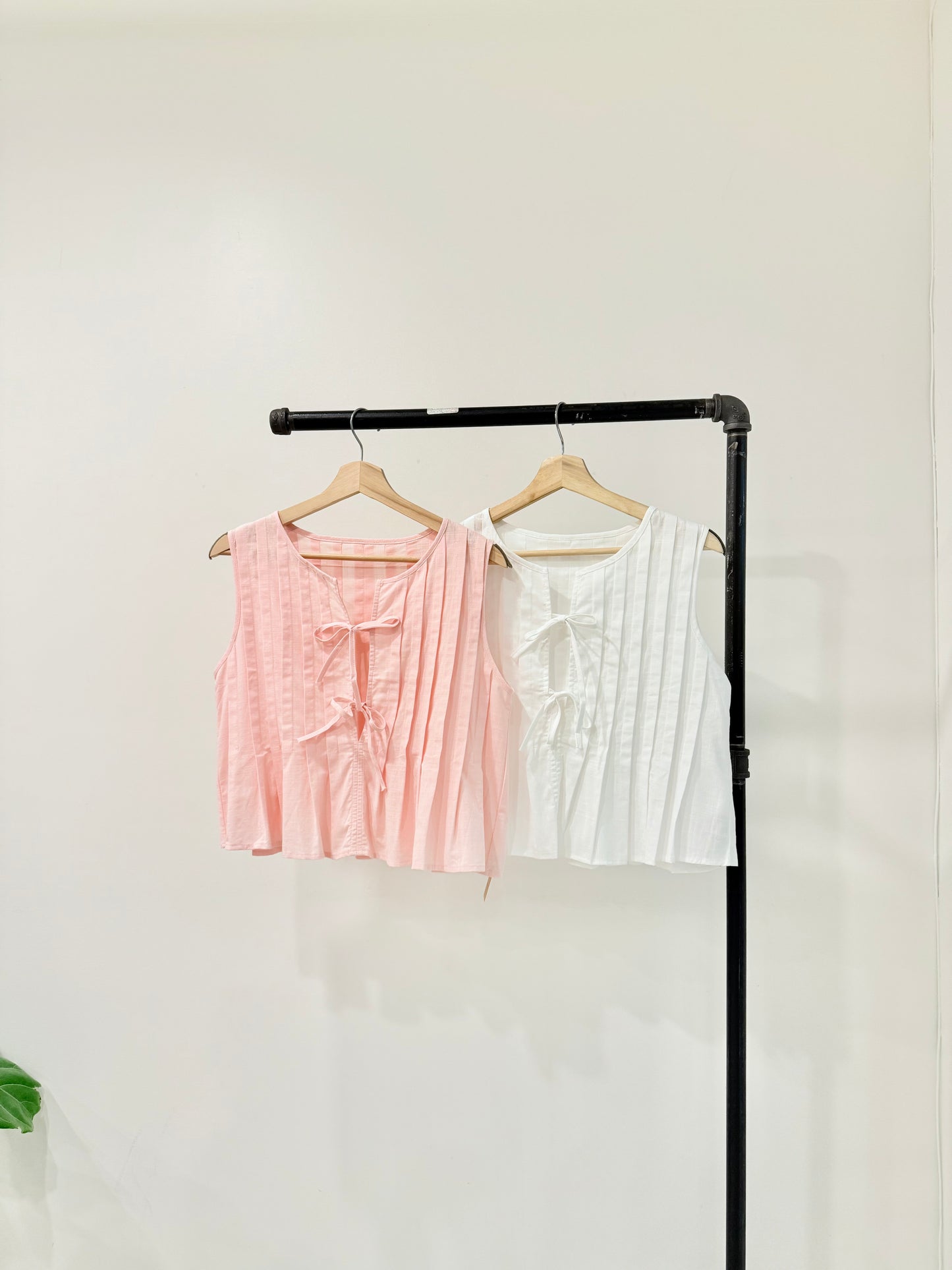 REESE Pleated linen top