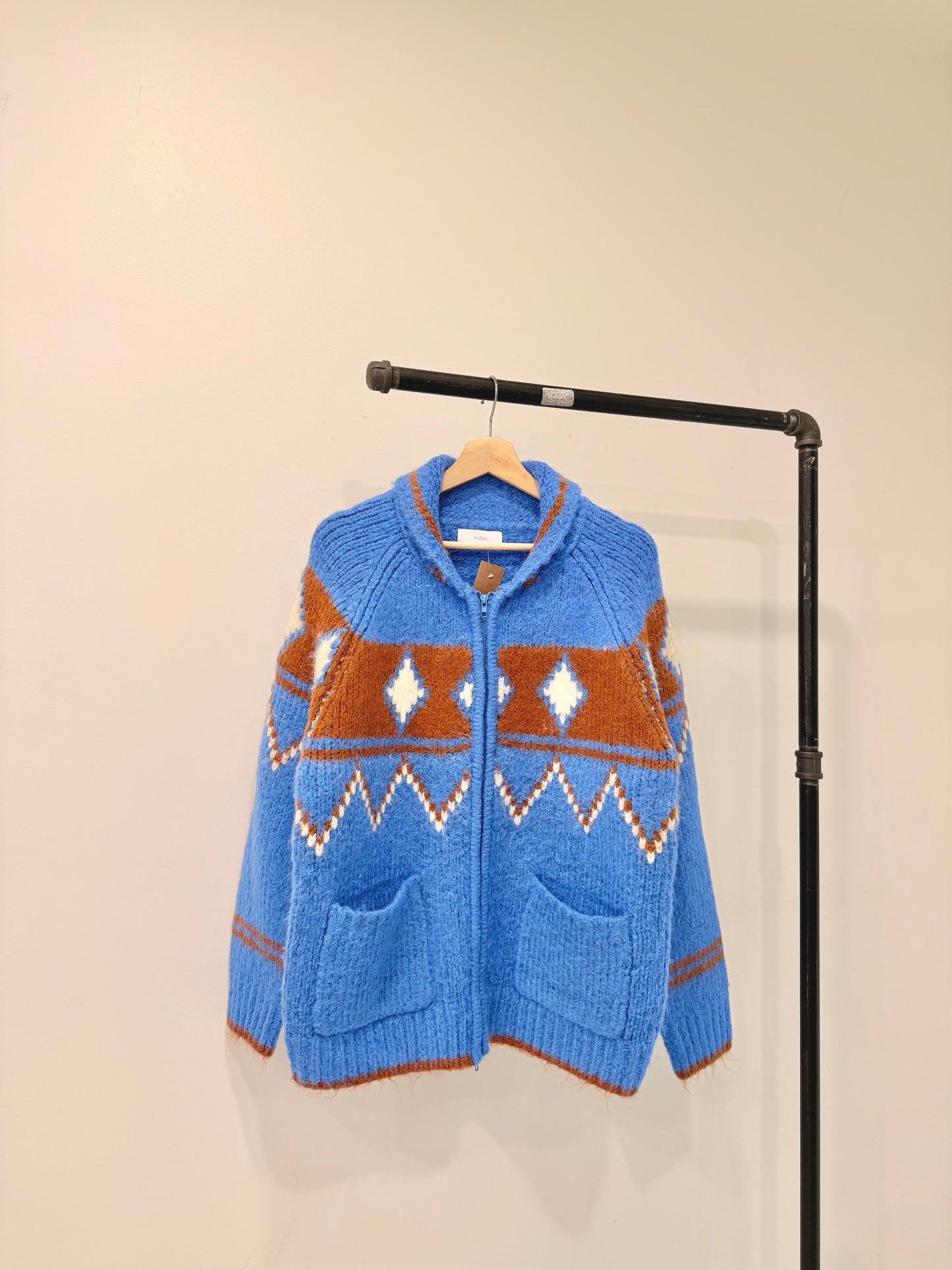 GOLDEN Heavy zip-up sweater
