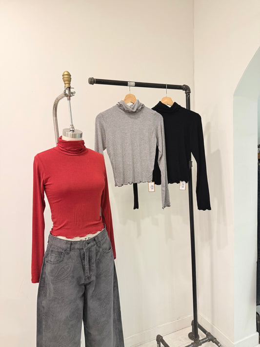 TOUCH Lettuce edge turtleneck top