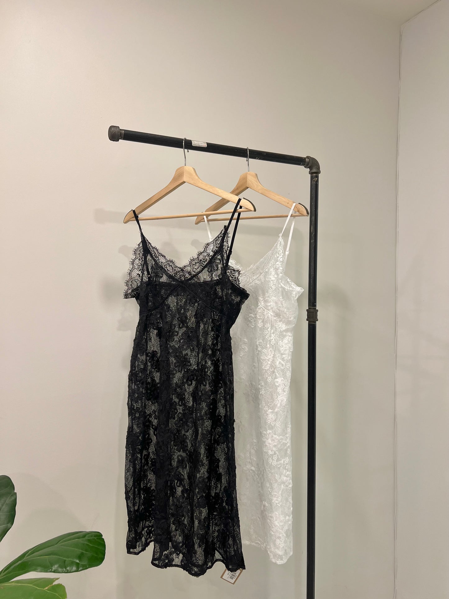 TEVY Lace dress