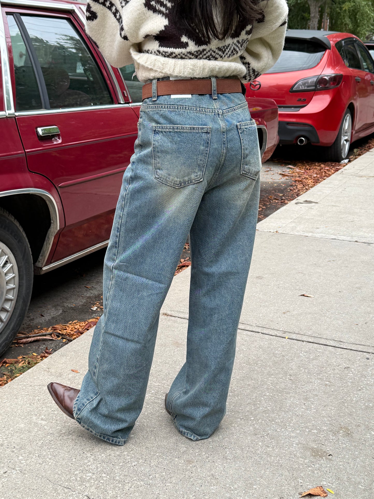 SENCH Straight legged jeans