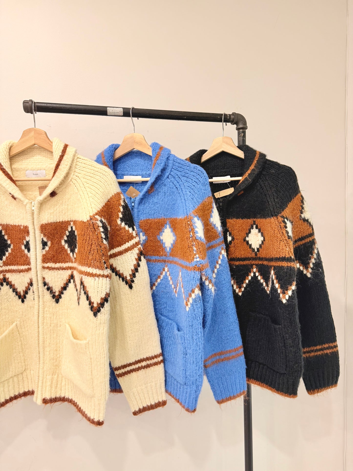 GOLDEN Heavy zip-up sweater
