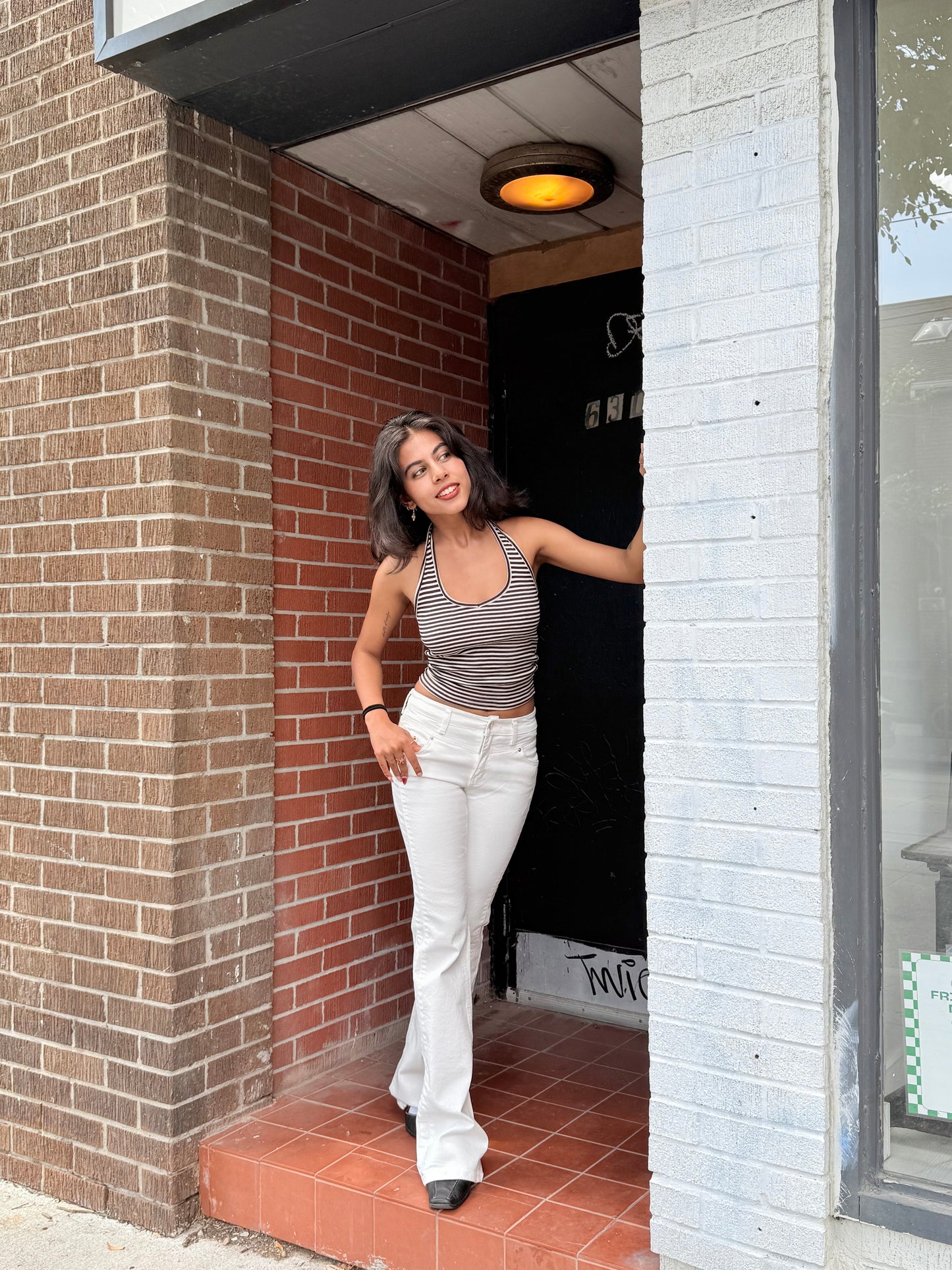 ANNIKA Low-rise flare jeans