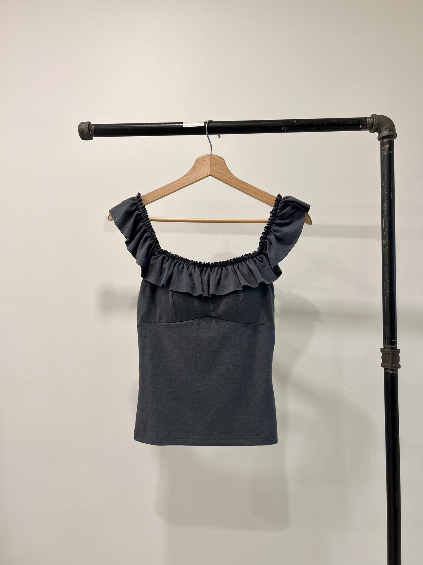 POZE Ruffle tank top