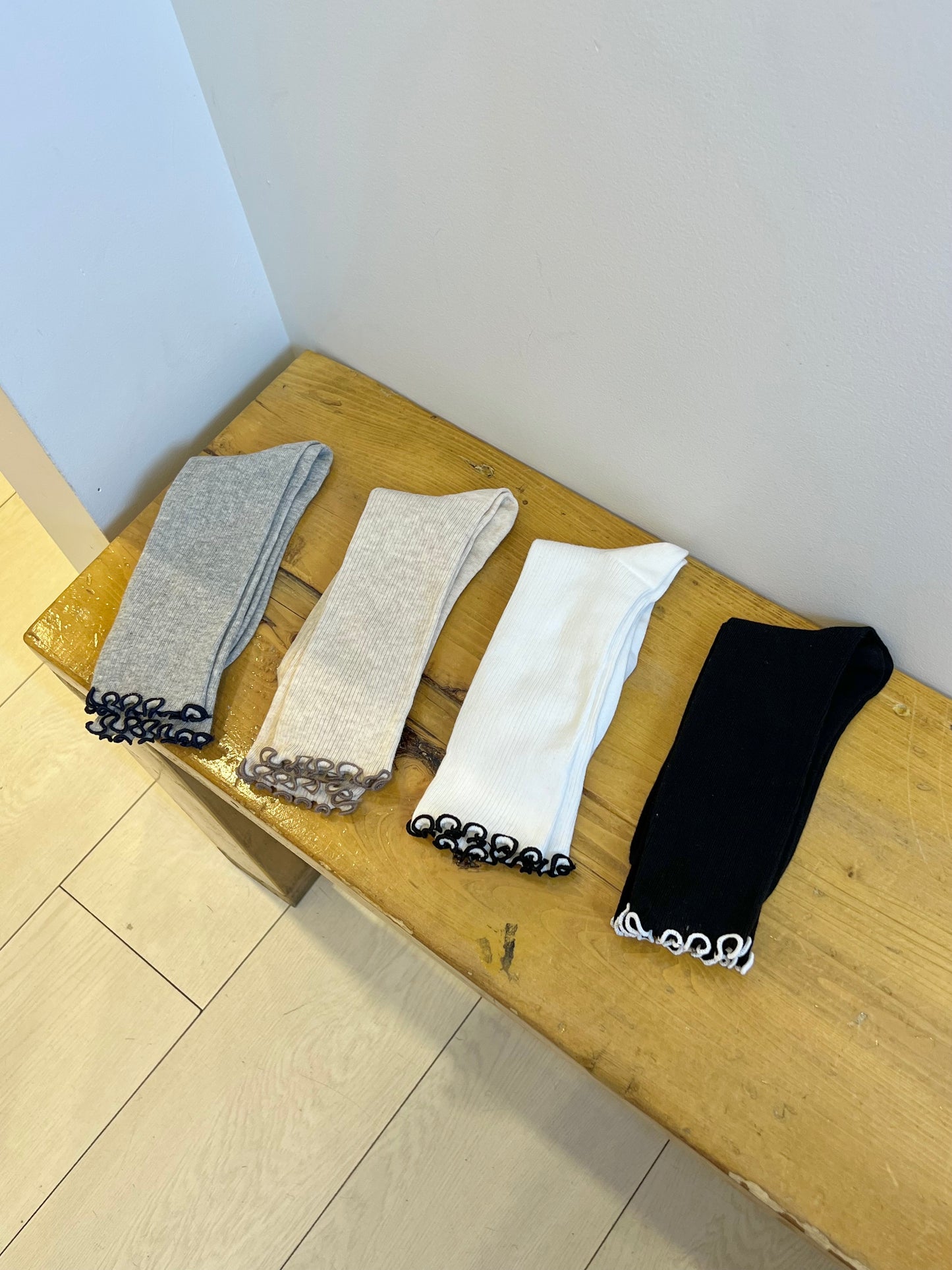 COVEY Lettuce edge long socks