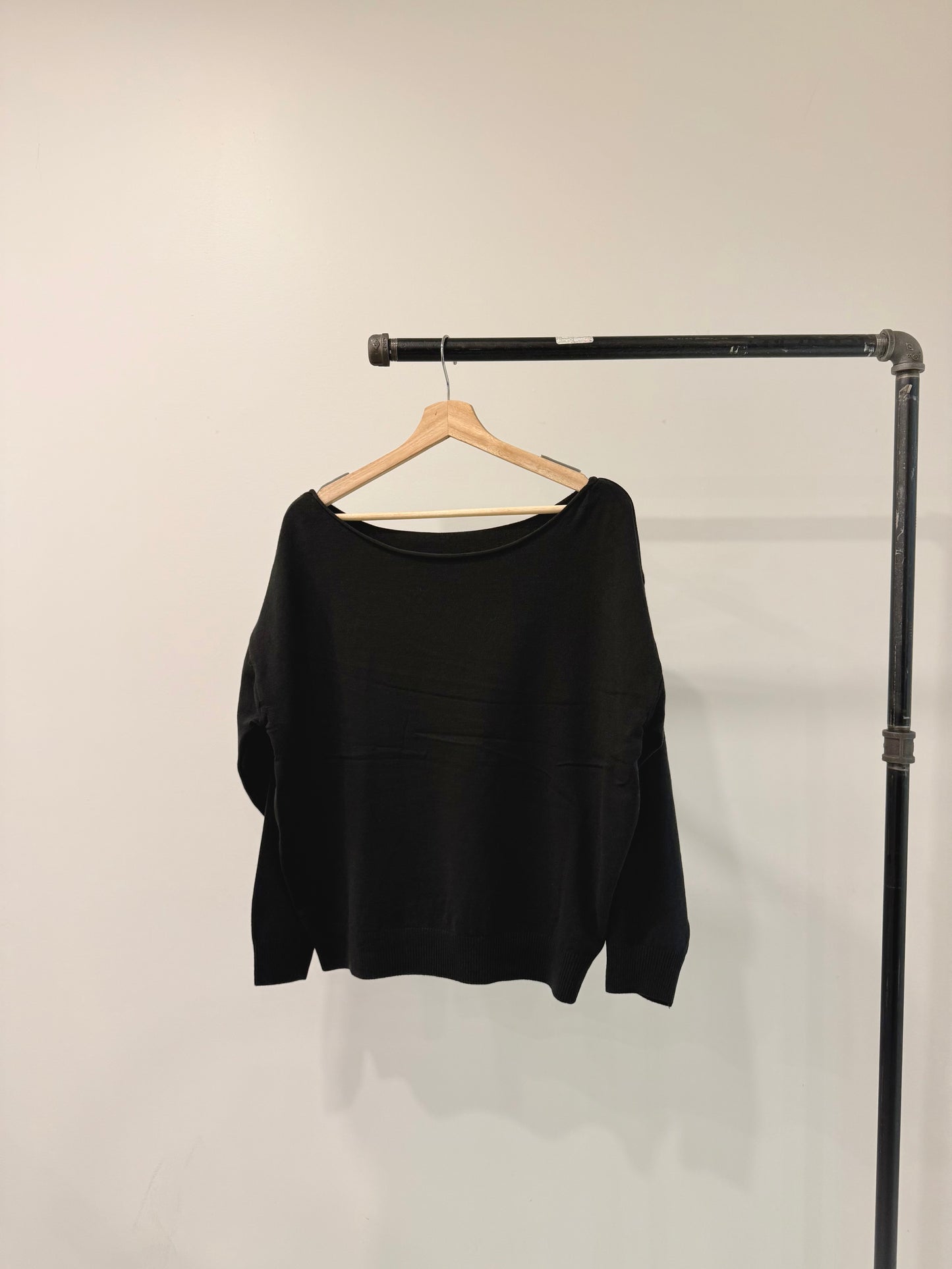 REMARK Boatneck sweater