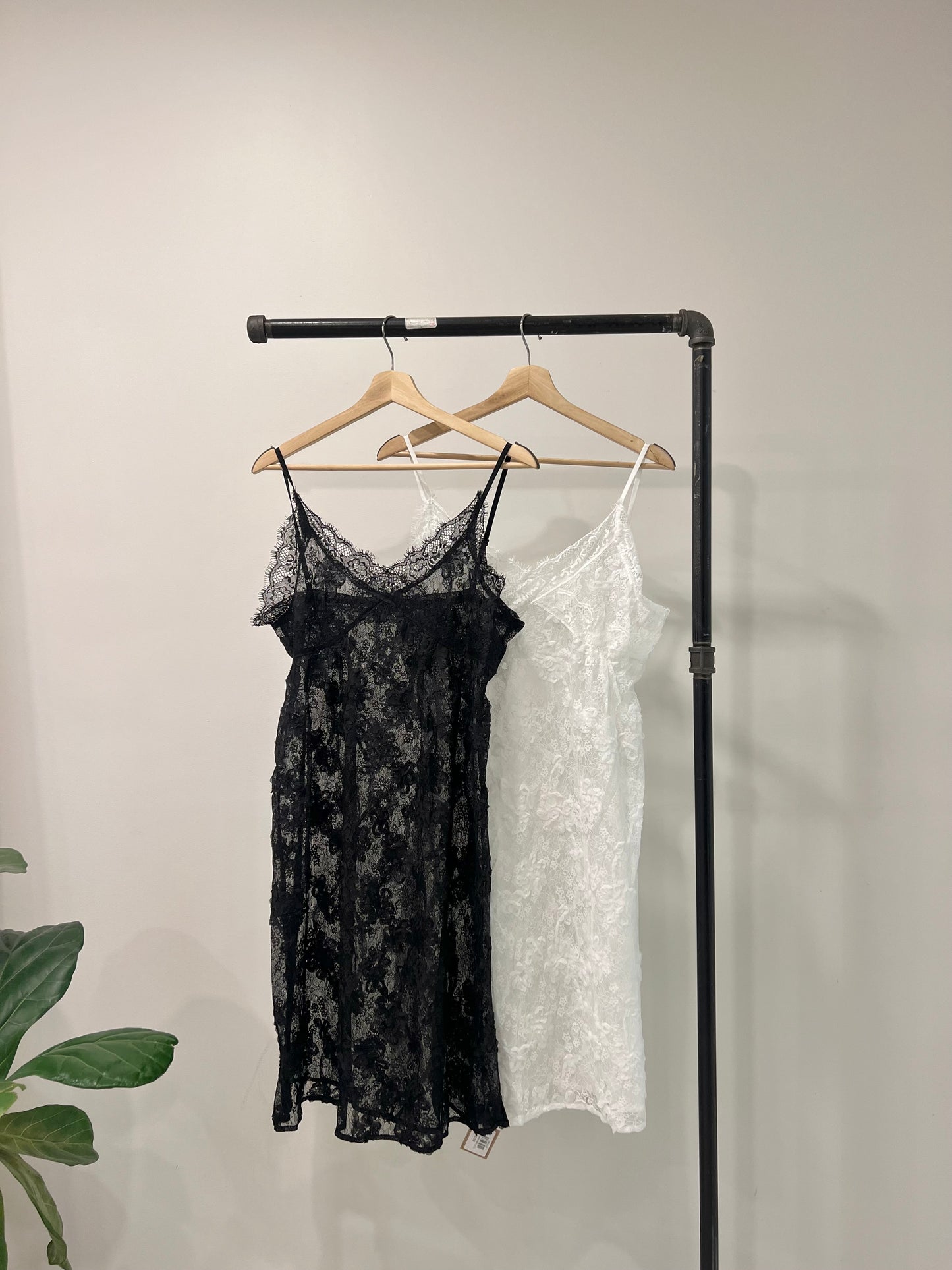 TEVY Lace dress