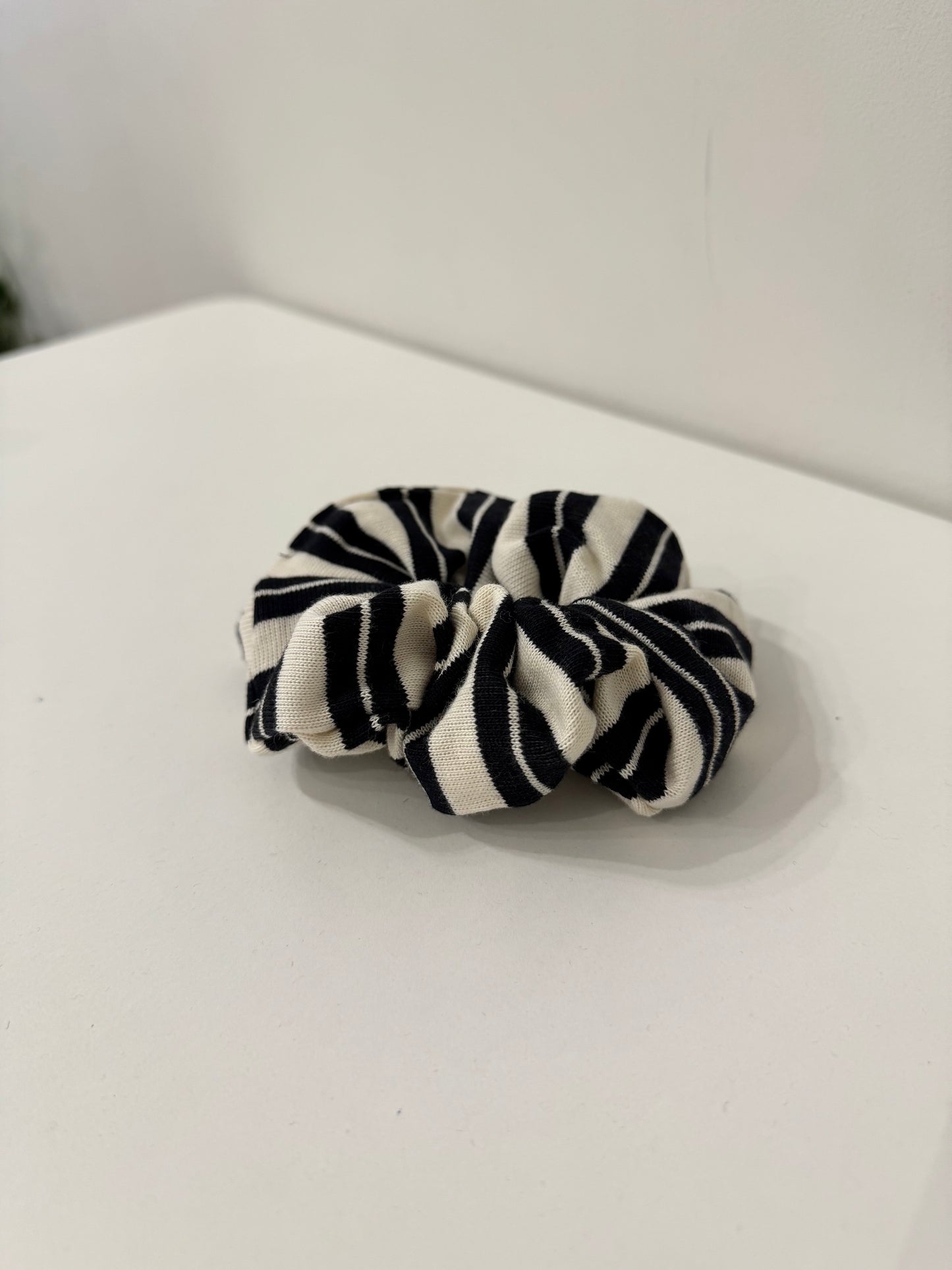 SENTY Stripe scrunchies