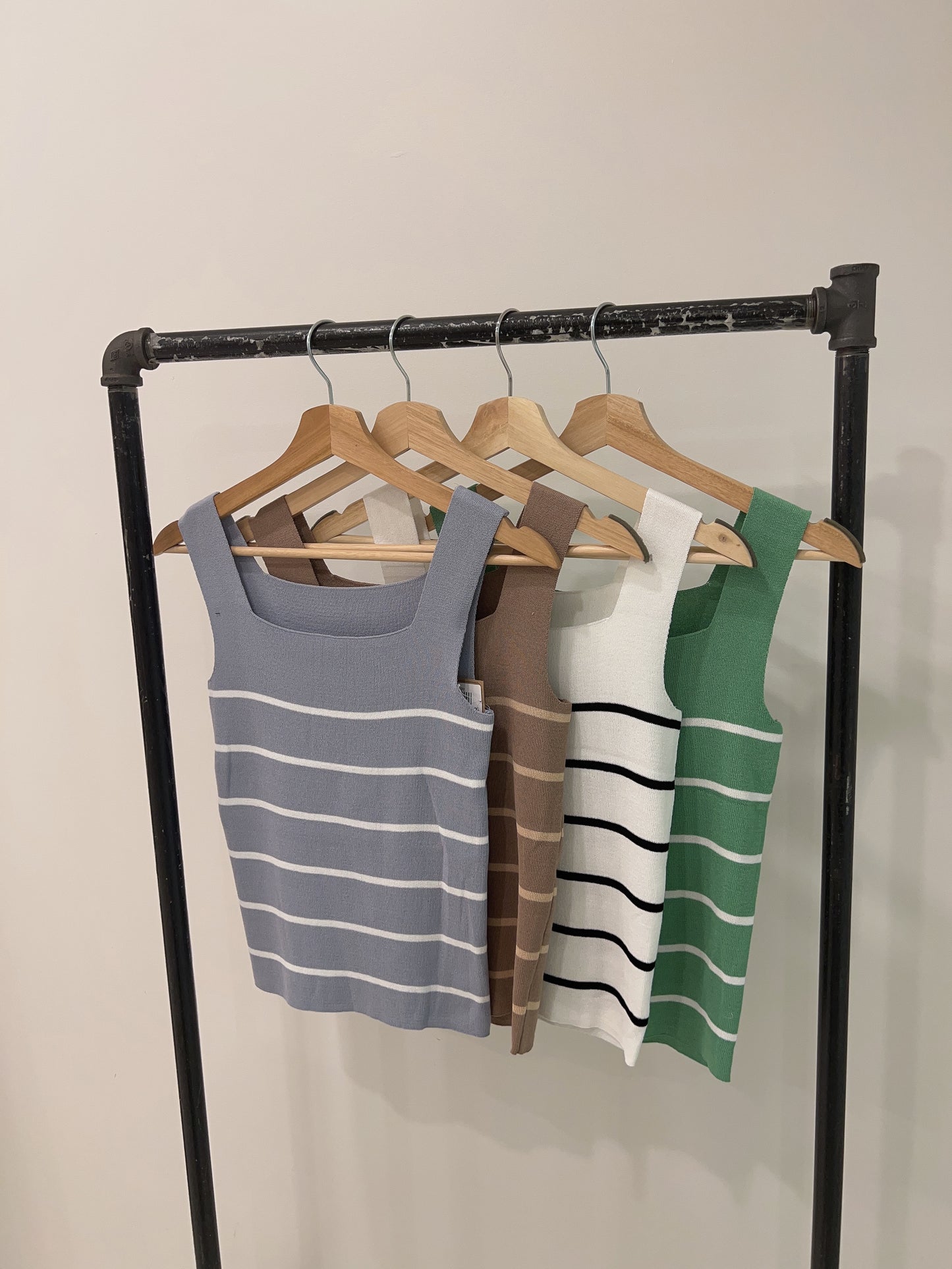 TARA Knitted tank top