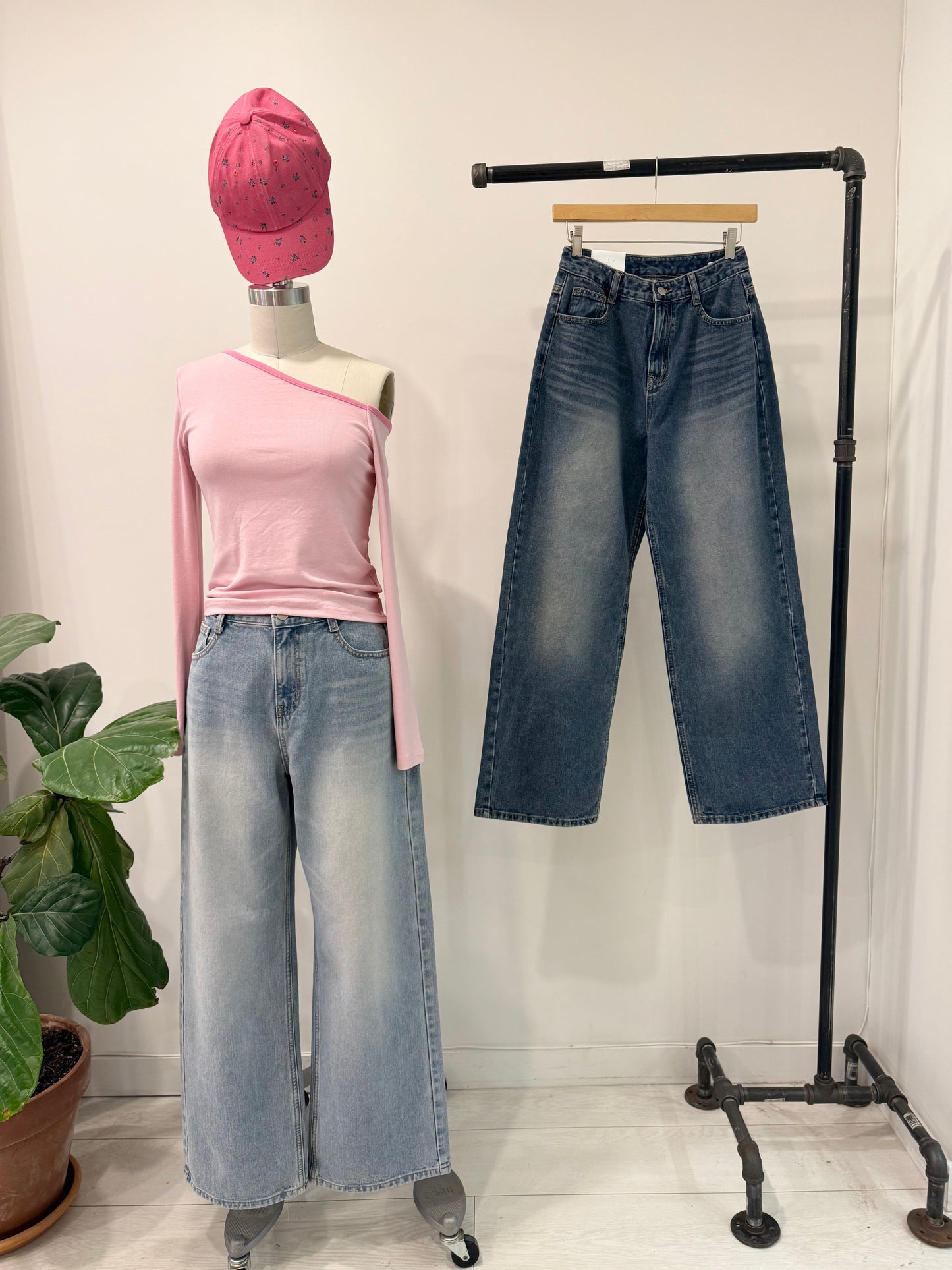 PIA Wide legged jeans