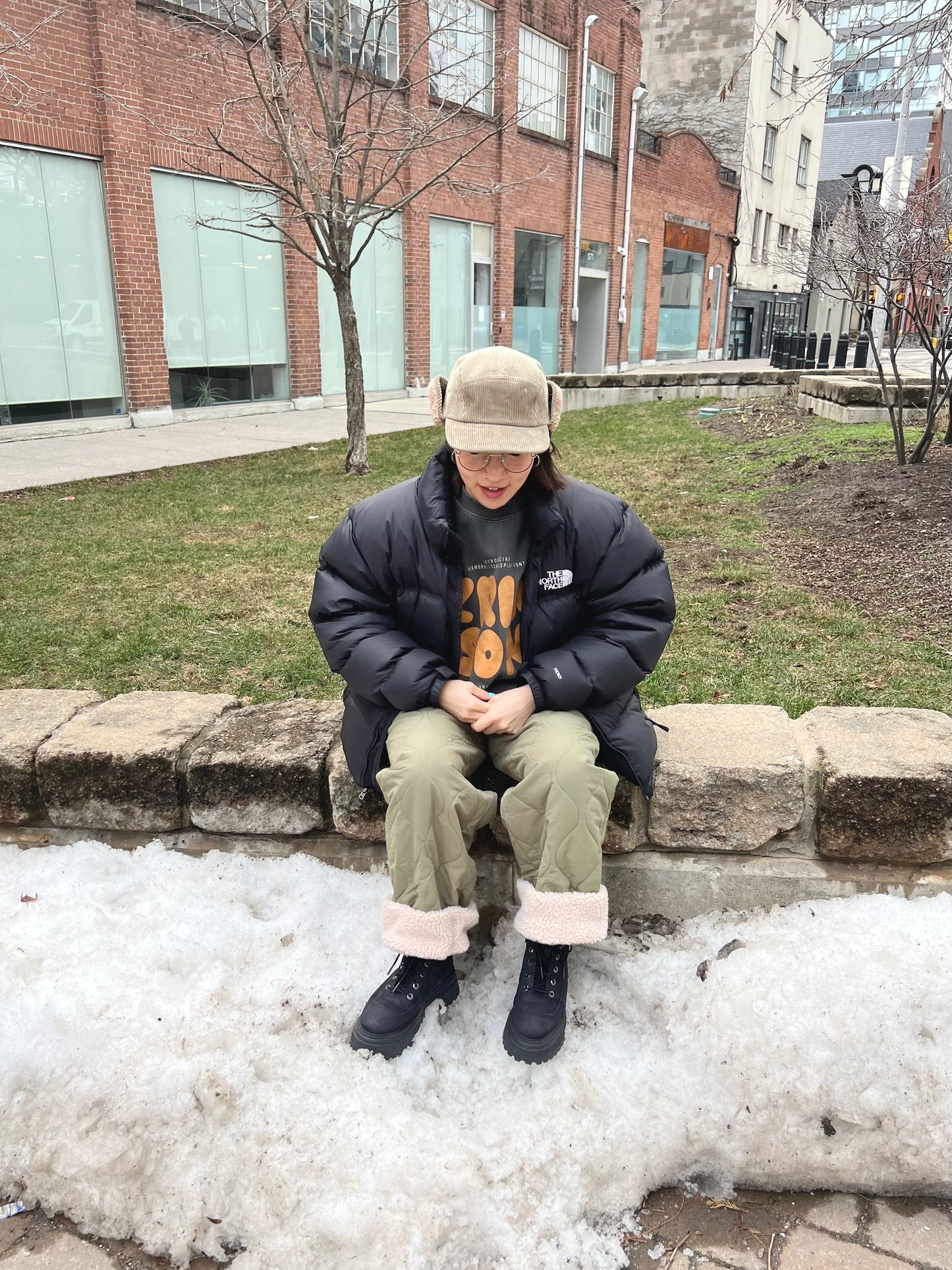 MAIN Corduroy trapper hat