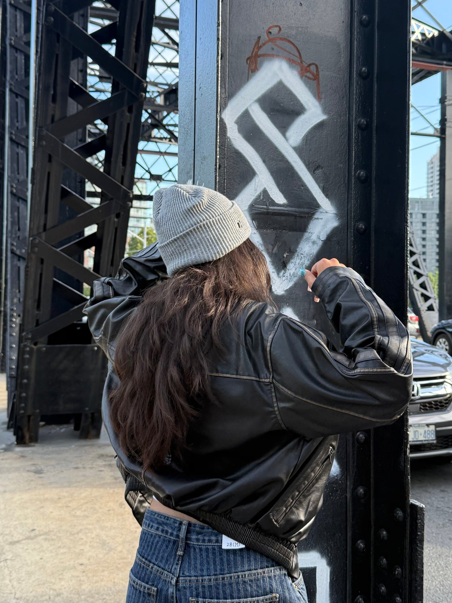 ISHA Eyelet beanie