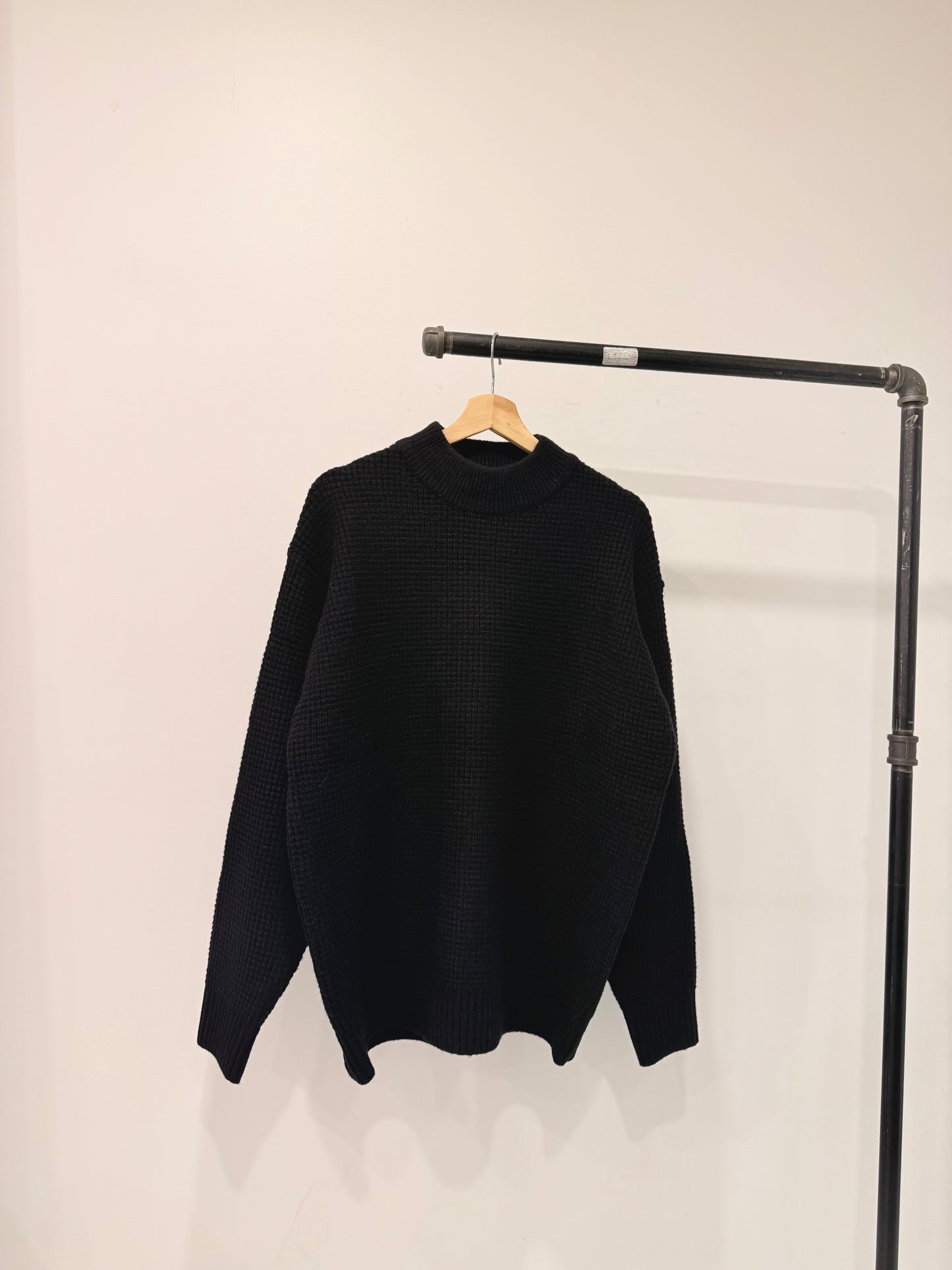 AISLE High-neck waffle knit
