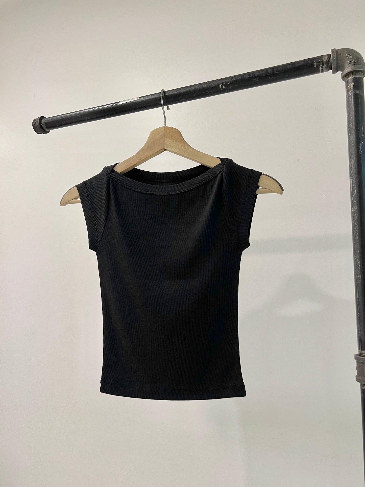 CODA Boat-neckline tee