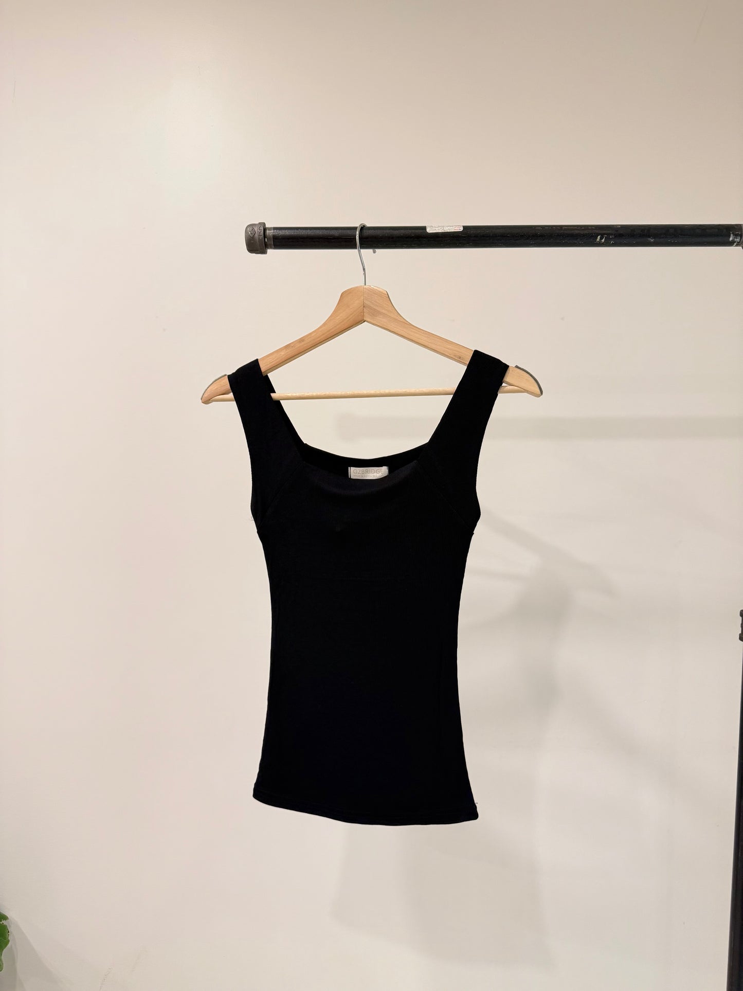 AMIRA Square-neck top