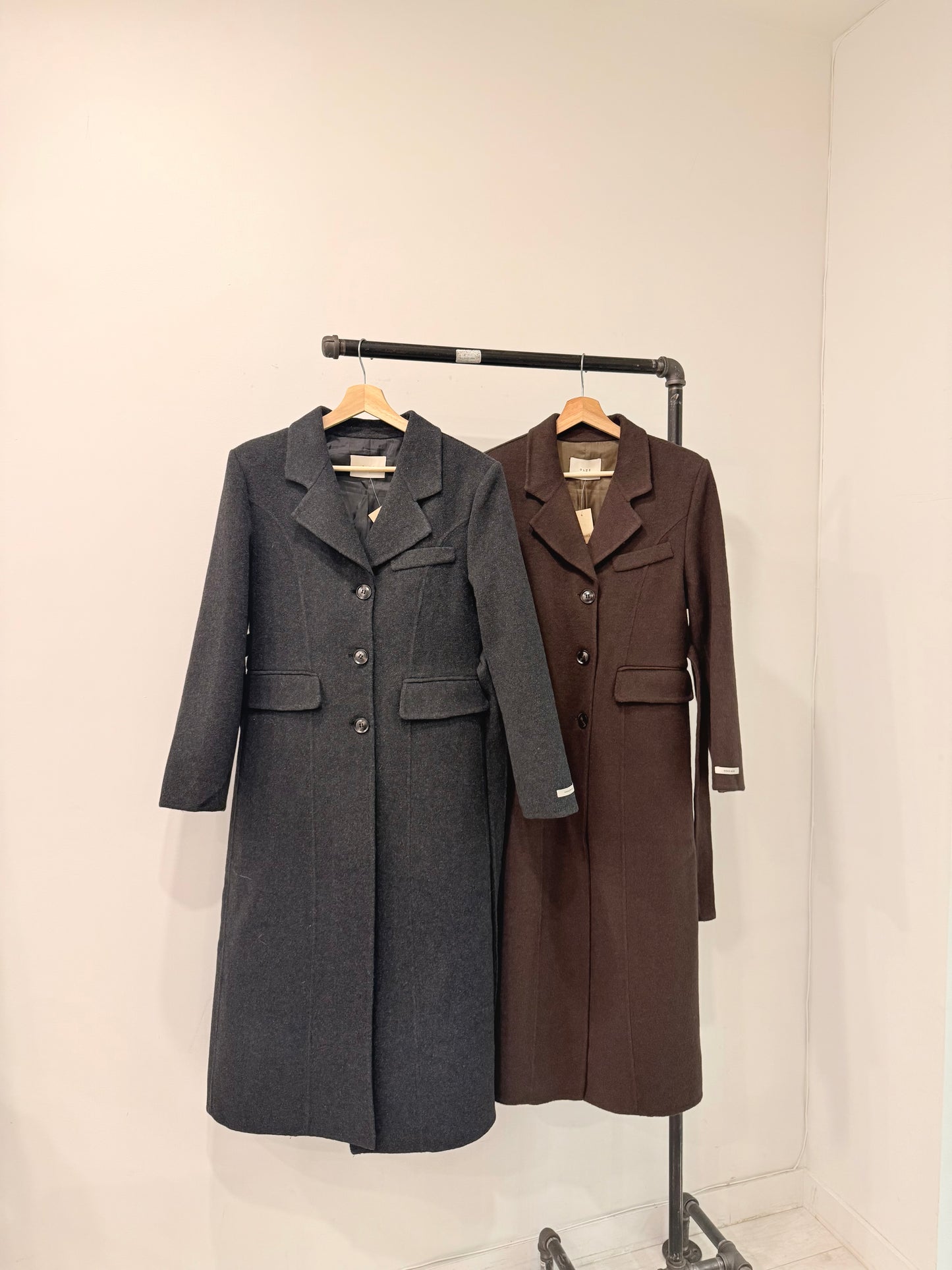 LEVEL Wool coat