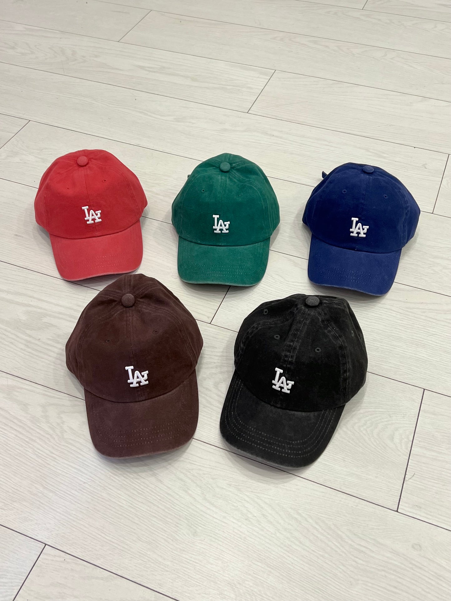 TENER LA cotton ball cap