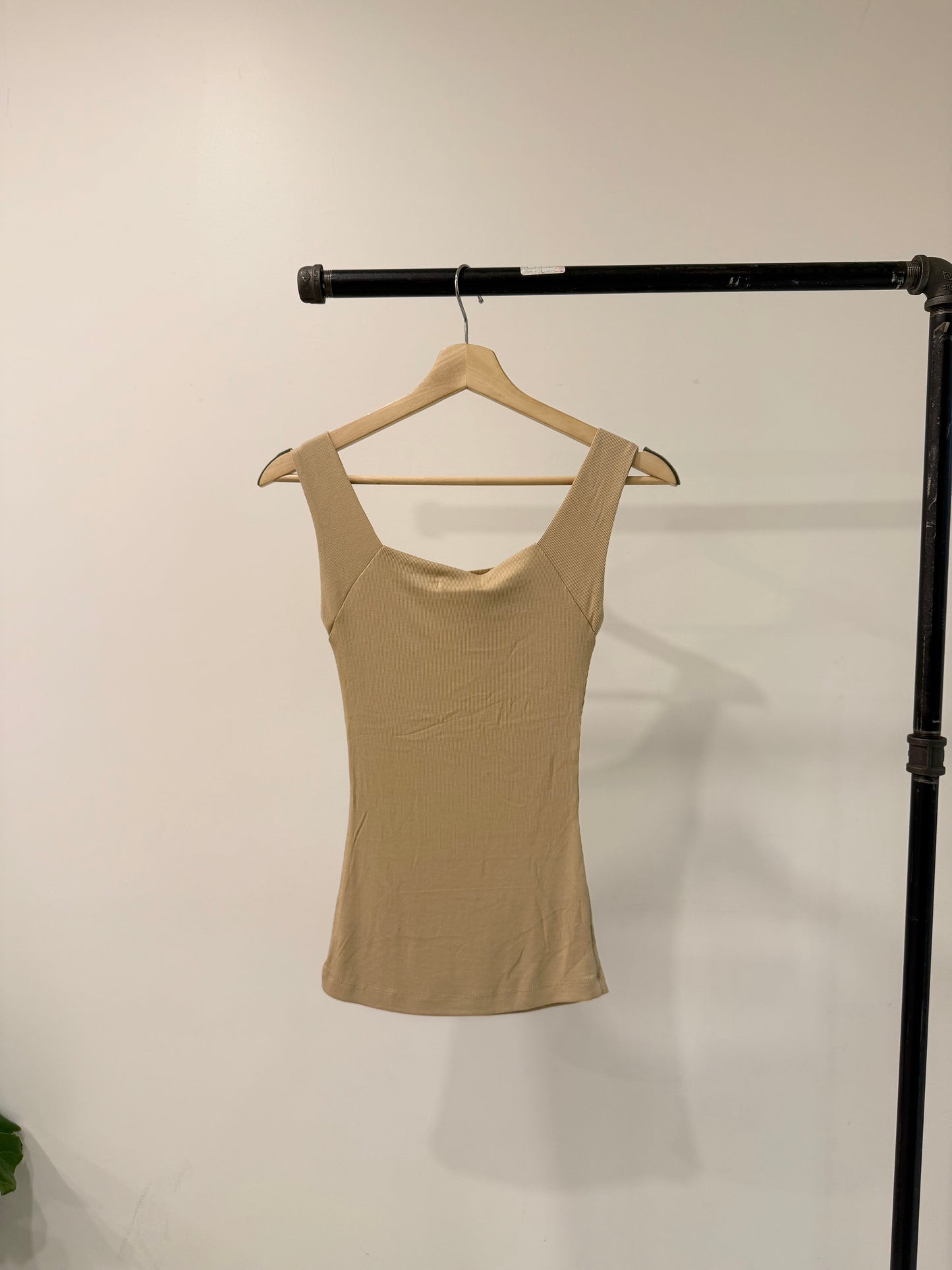 AMIRA Square-neck top