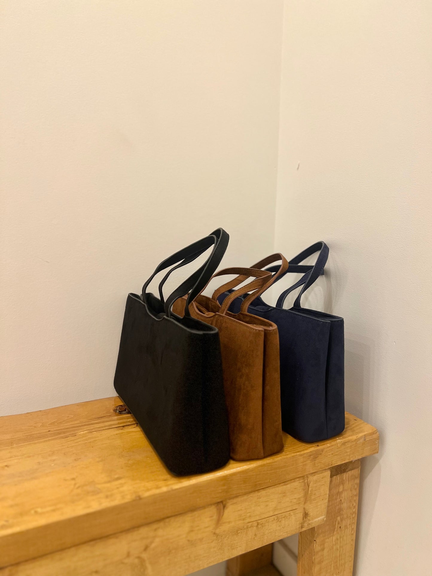 ZAIN Suede bag