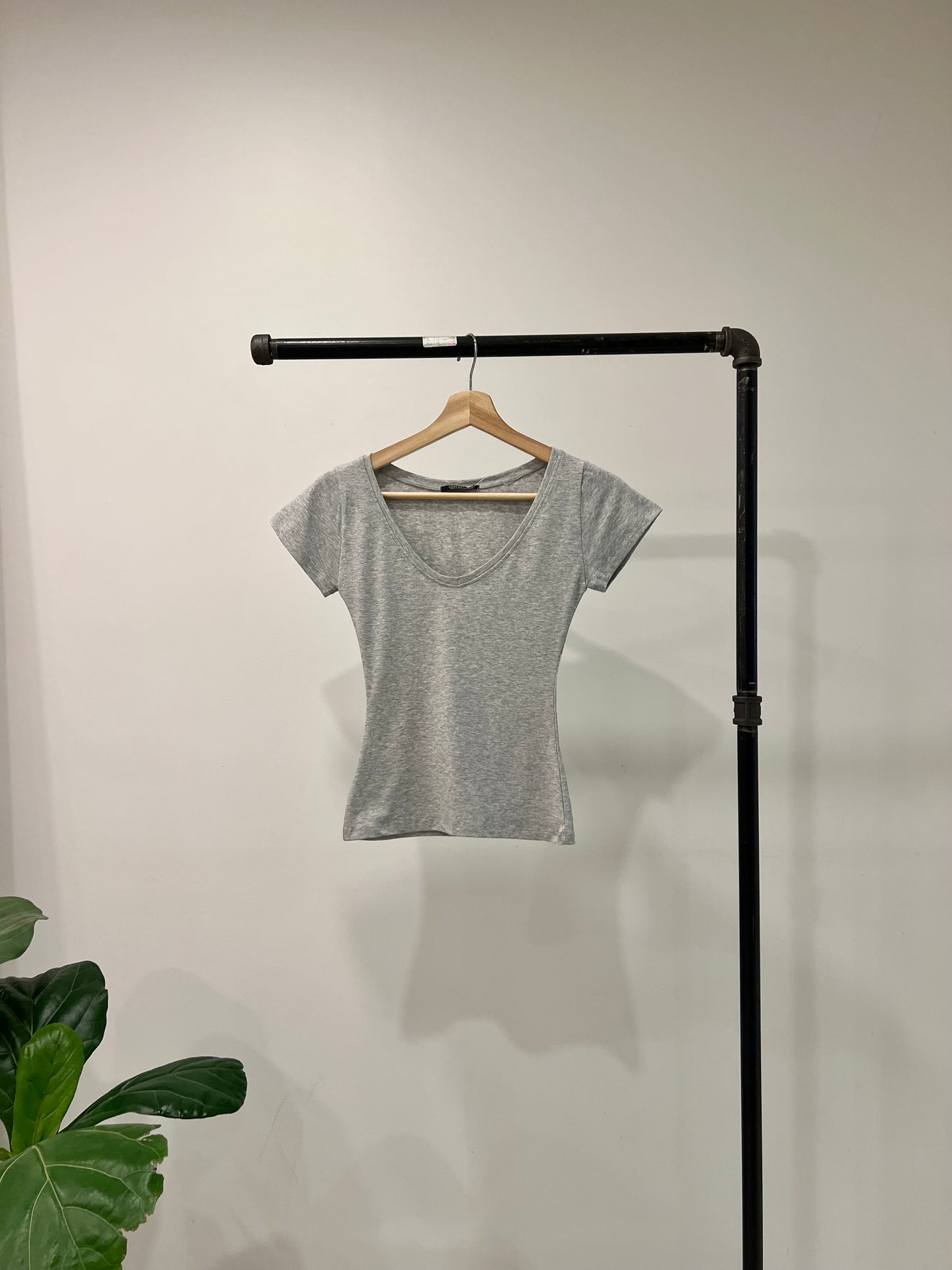 GASS V-neckline tee