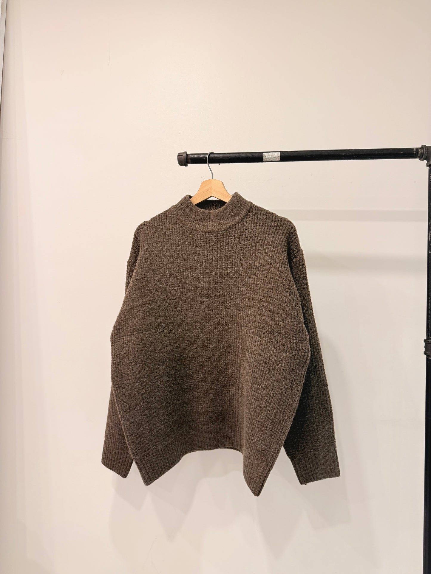 AISLE High-neck waffle knit