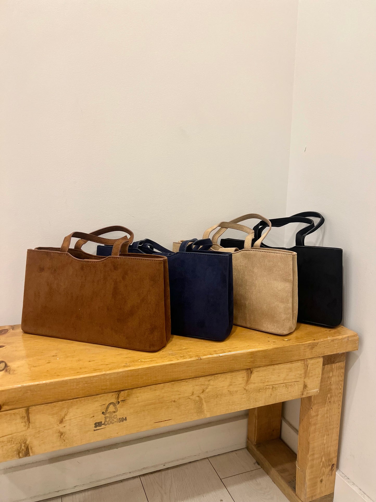 ZAIN Suede bag