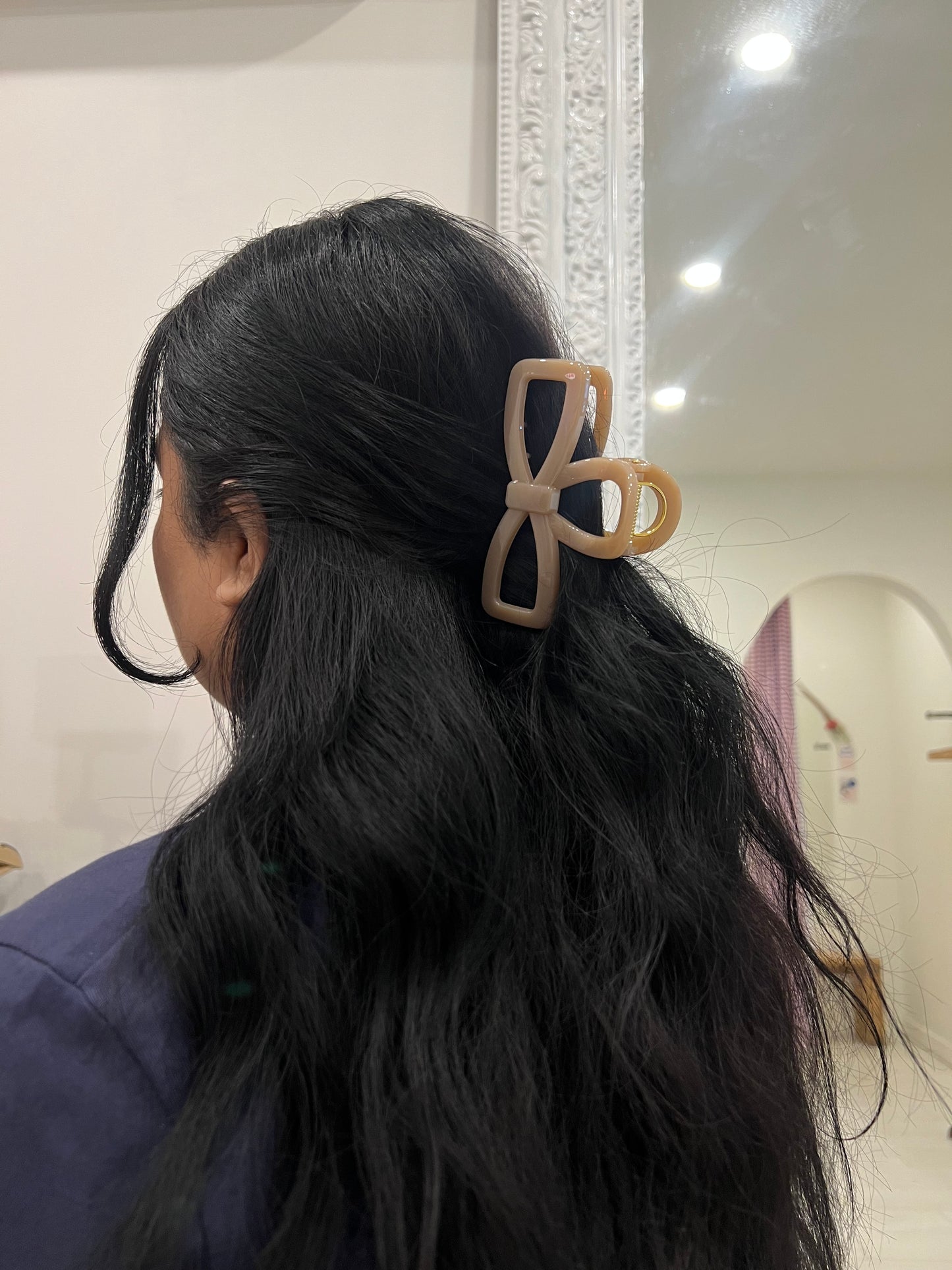 TIGO Large bow hair claw