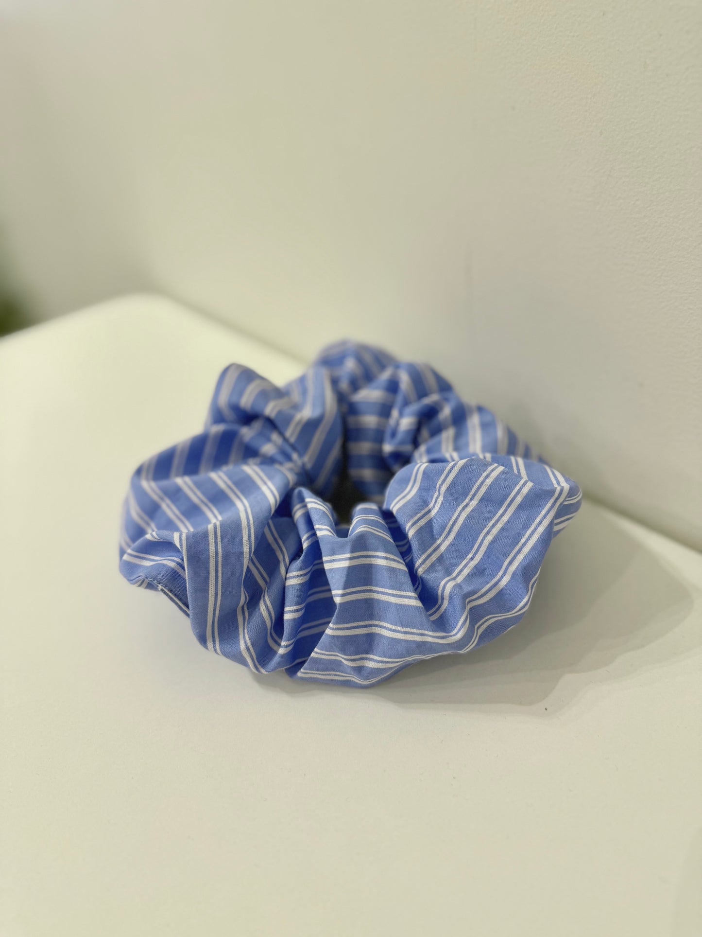 LINE Oversized stripe scrunchies