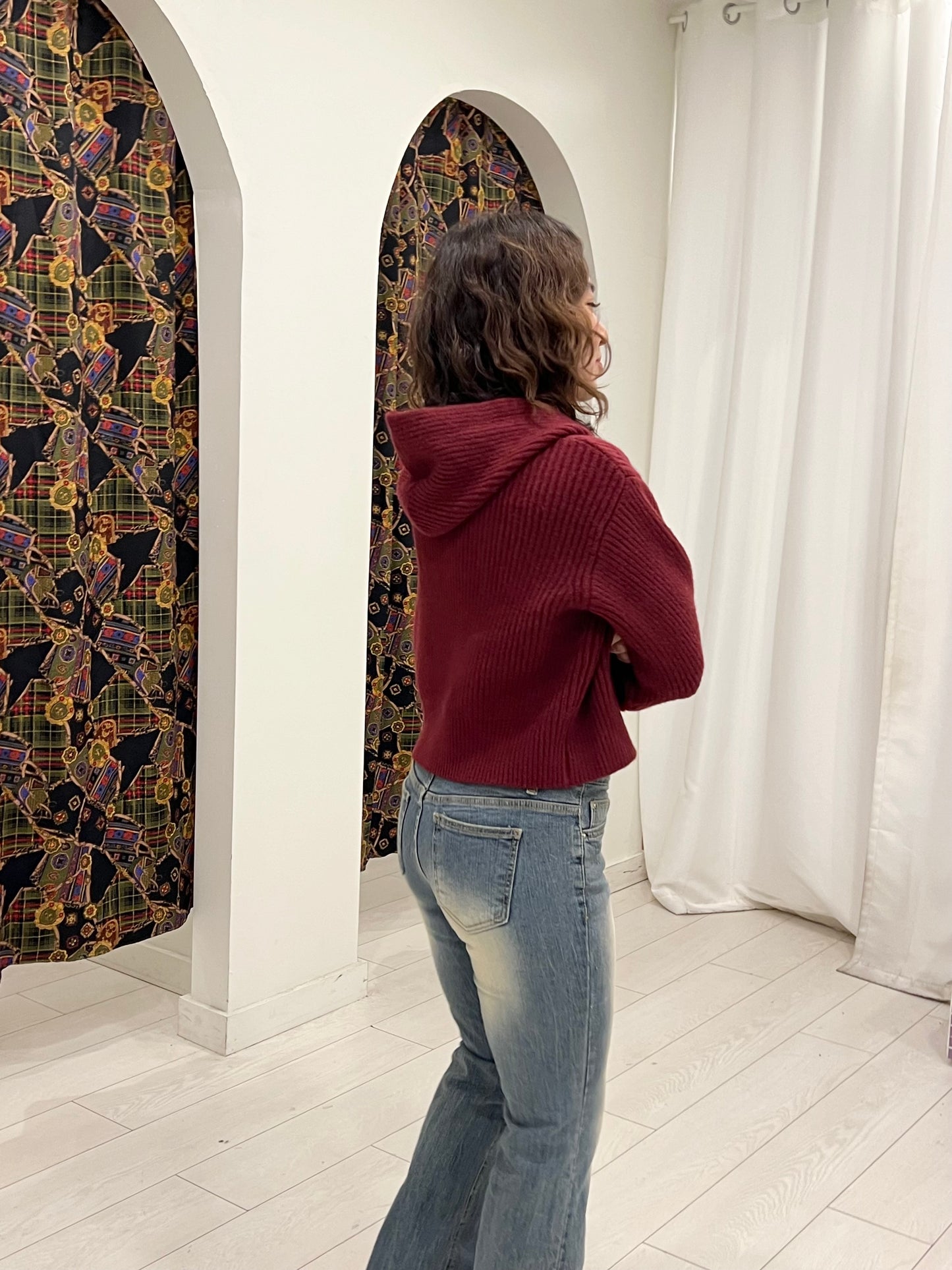DING Hooded sweater