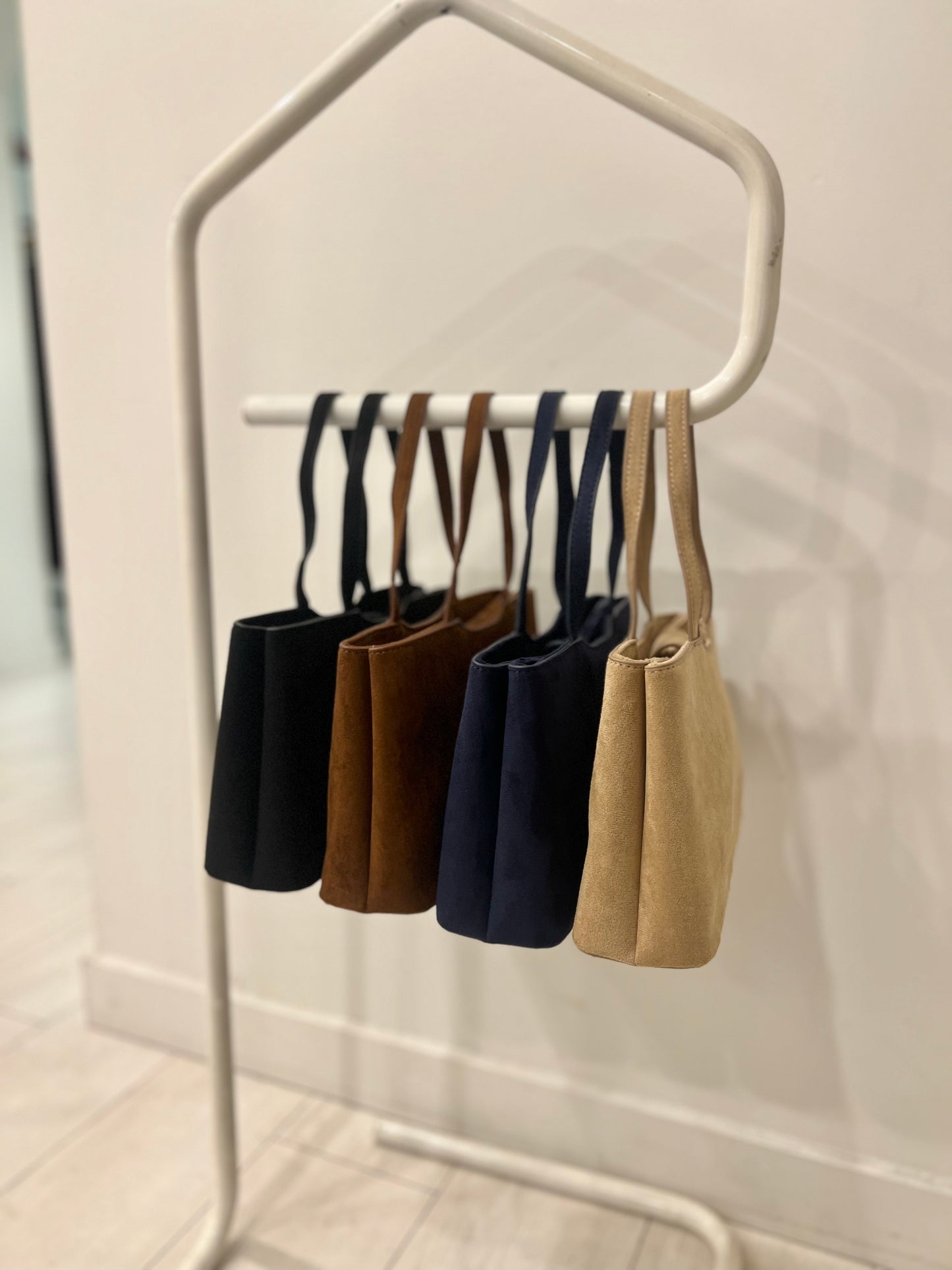 ZAIN Suede bag