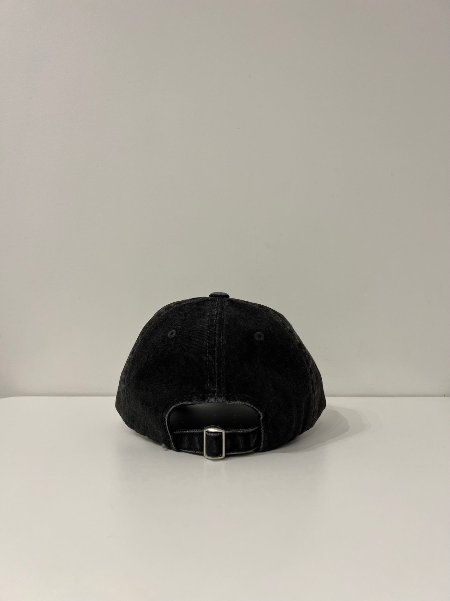 TENER LA cotton ball cap