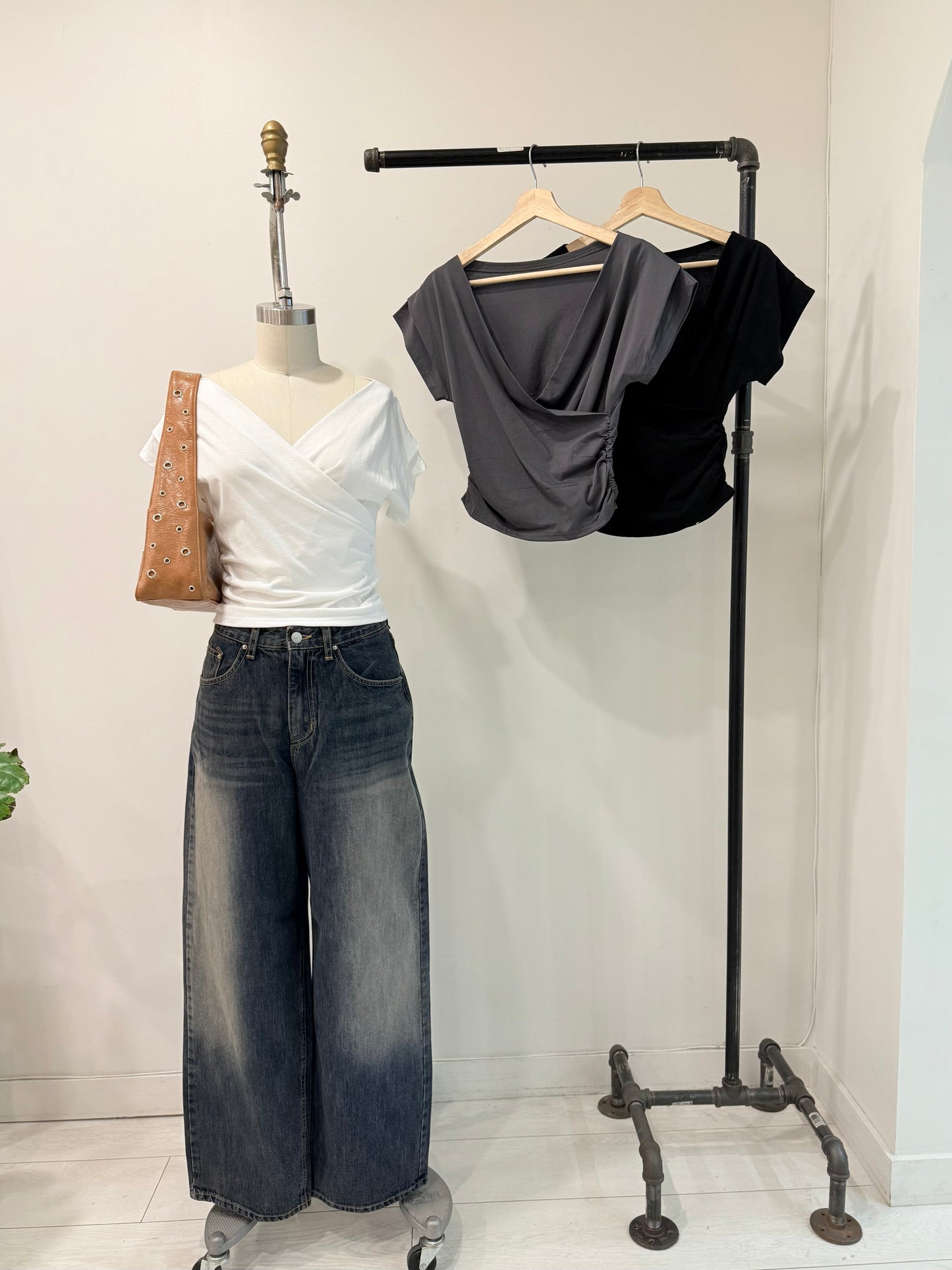 GARA Cinched wrap top