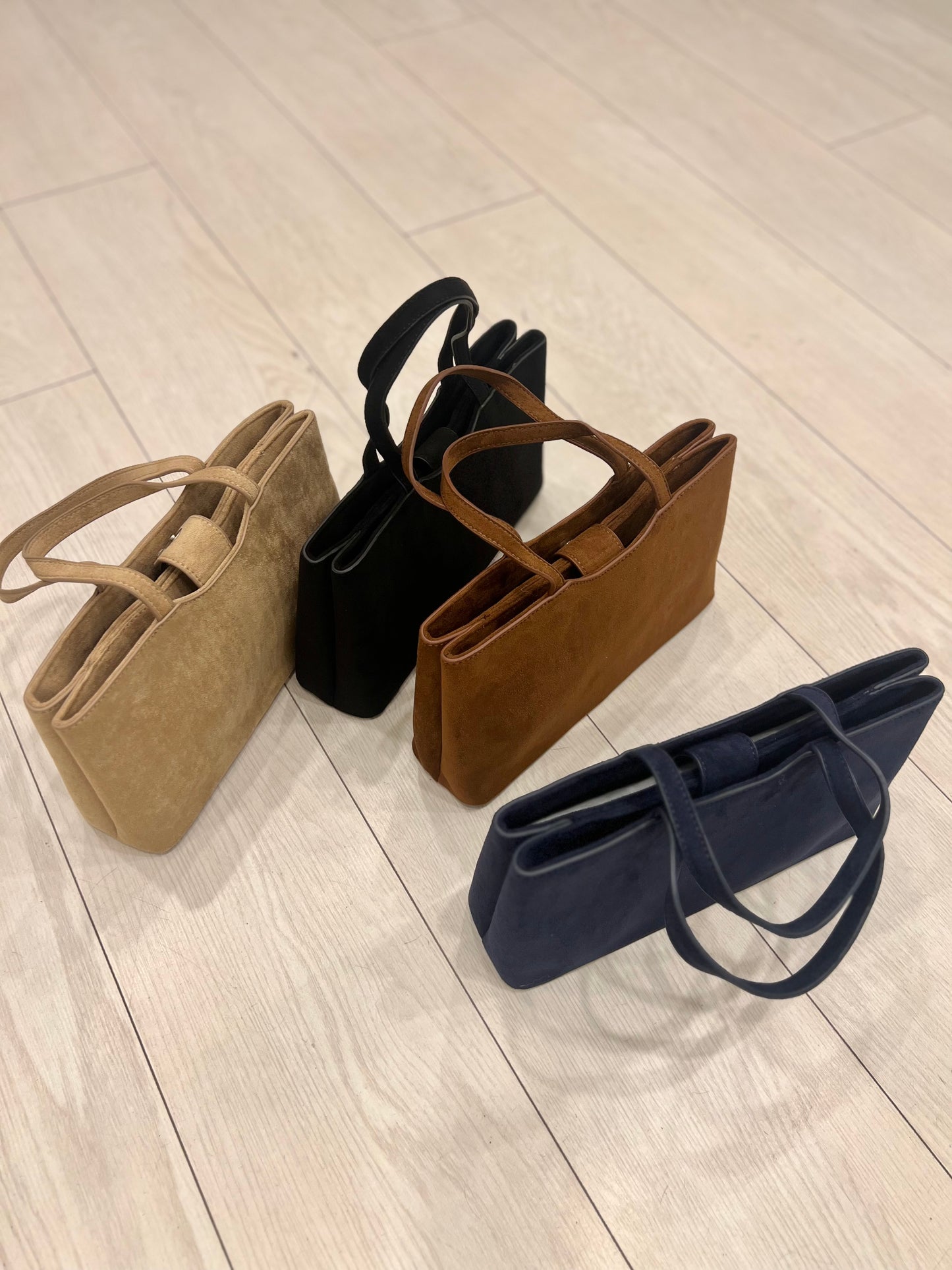 ZAIN Suede bag