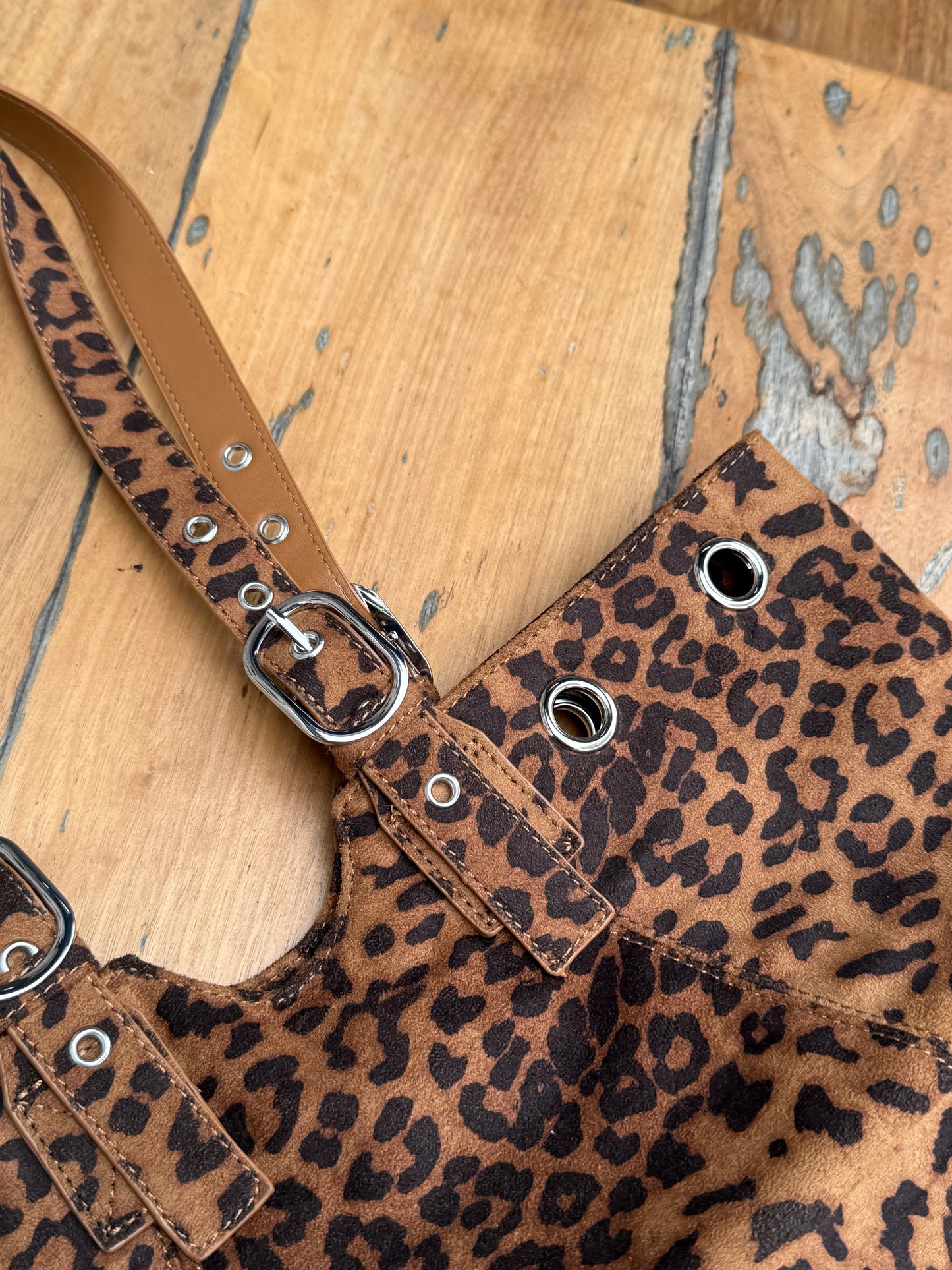 VELO Belted faux suede bag