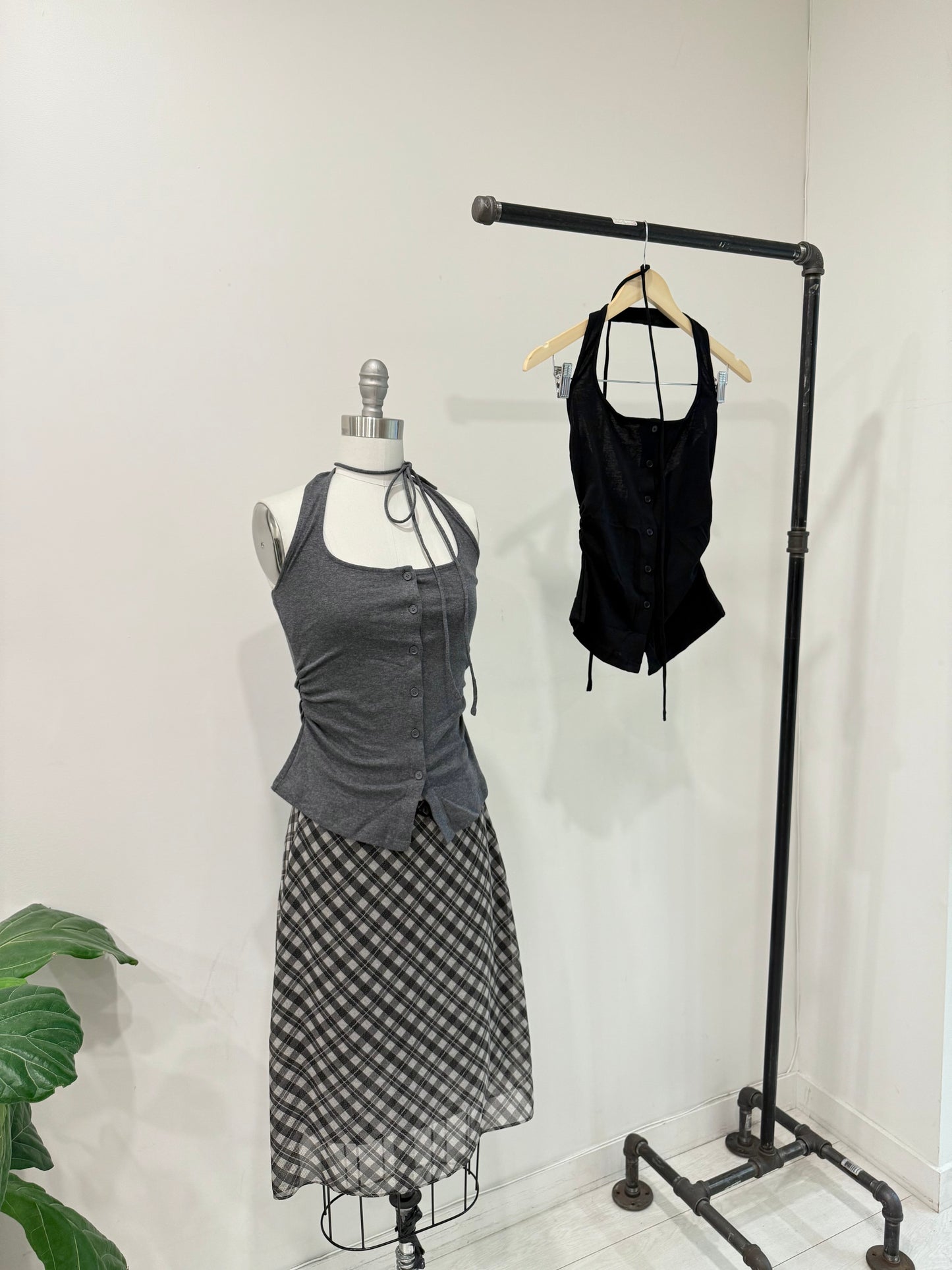 TANLEY Button-up halter top