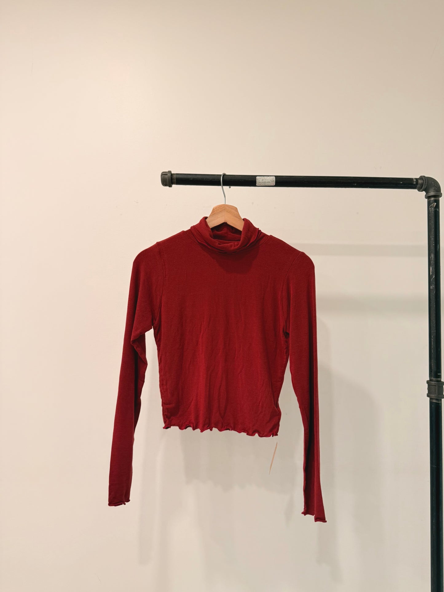 TOUCH Lettuce edge turtleneck top