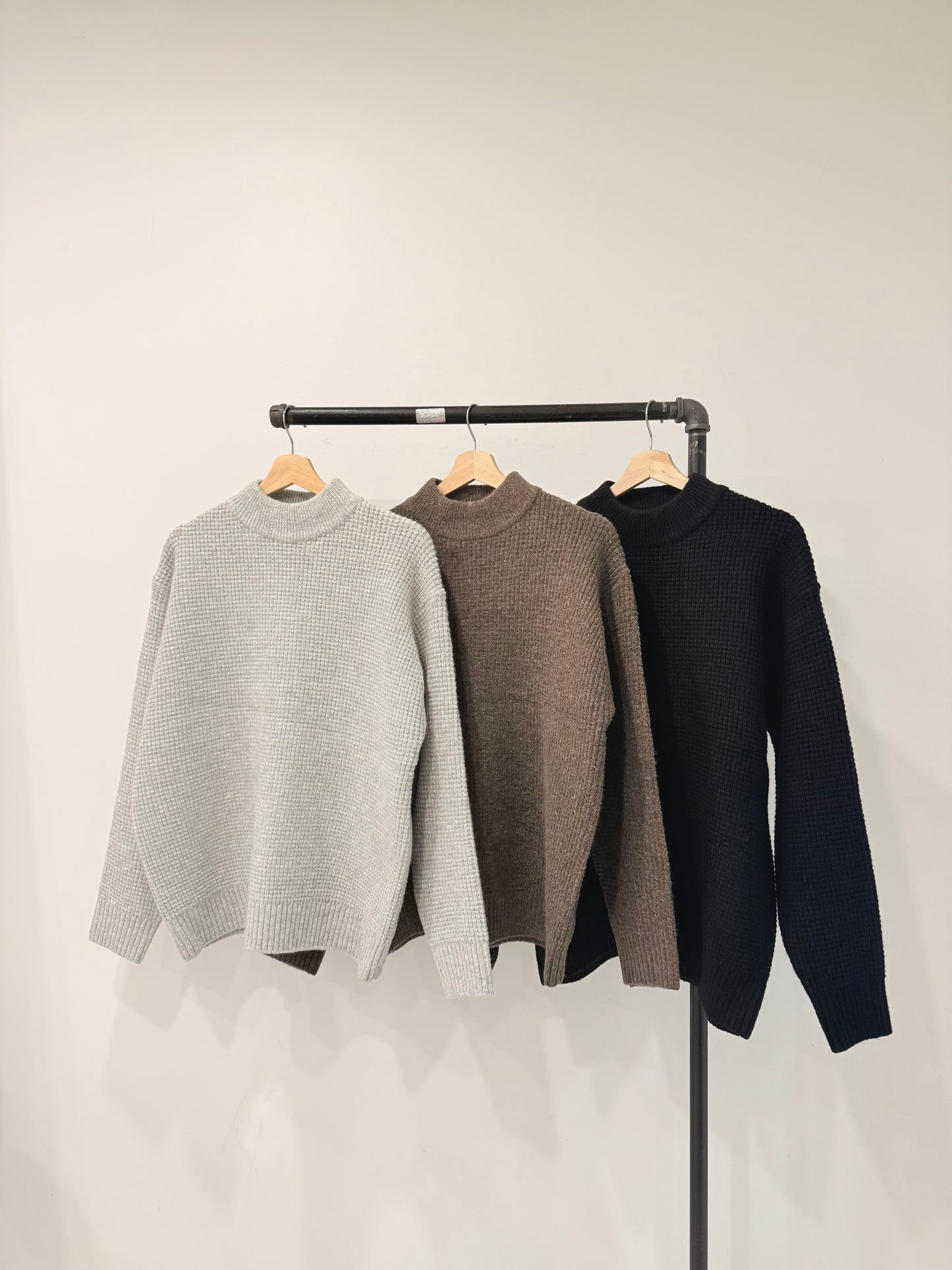 AISLE High-neck waffle knit