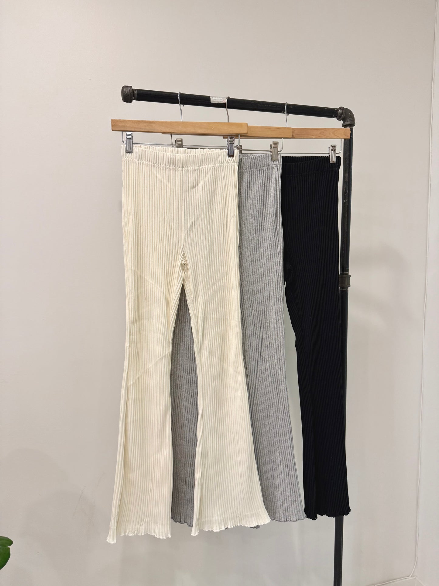 ROZEN Ribbed bootcut tights