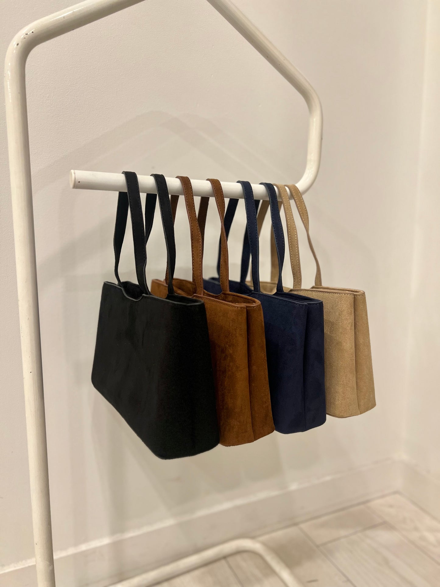 ZAIN Suede bag