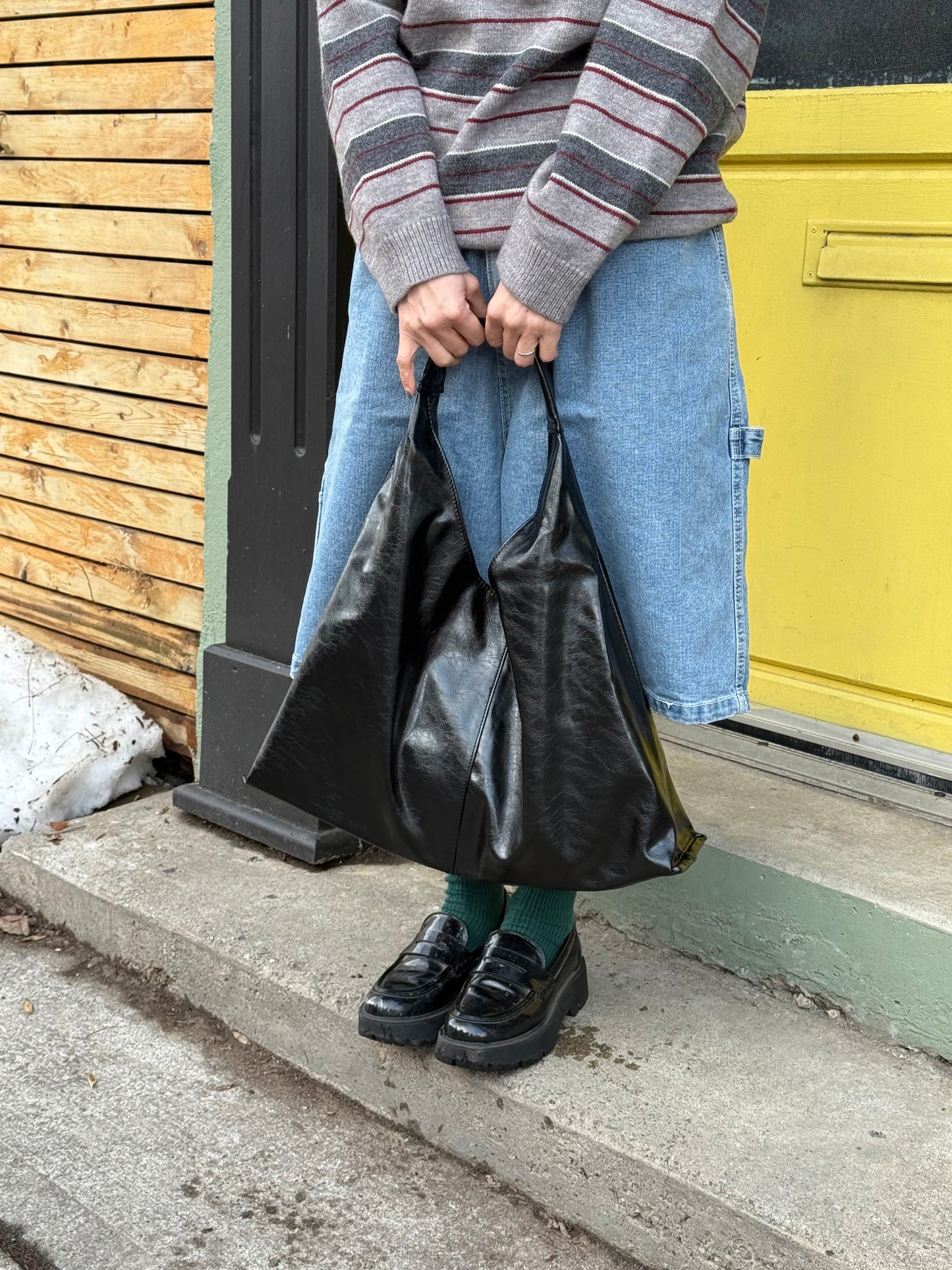 RAYA Oversized tote bag