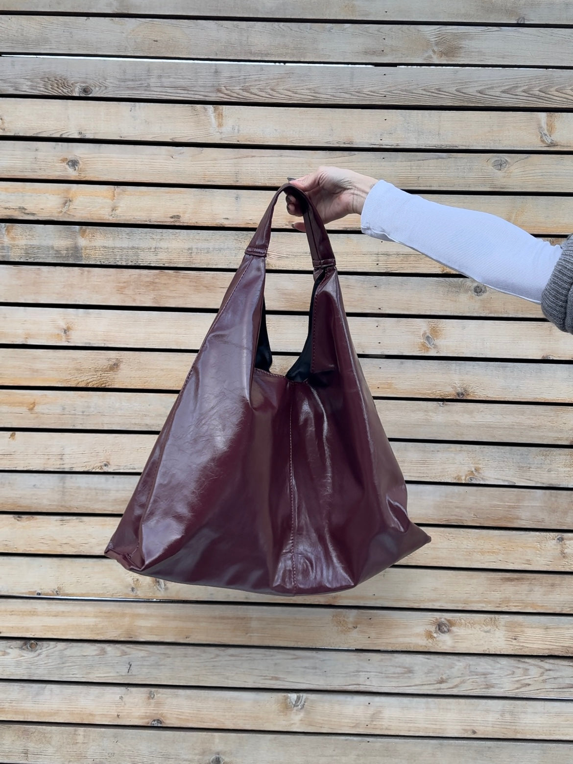 RAYA Oversized tote bag