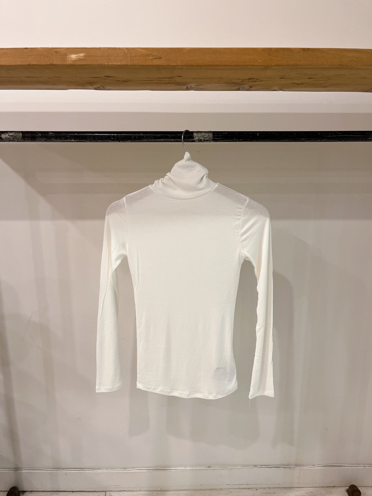 VIVIAN Basic turtleneck top