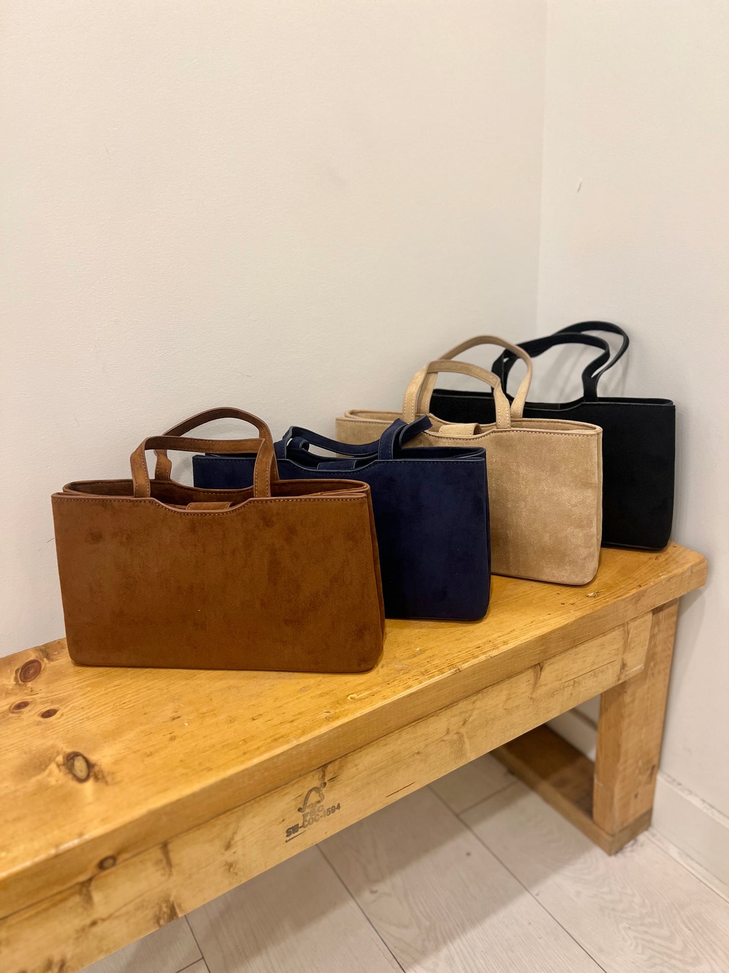 ZAIN Suede bag